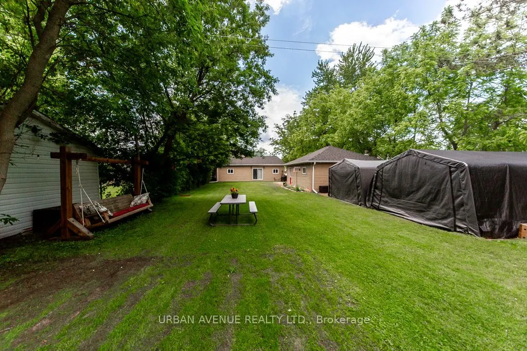 23505 Lakeridge Road