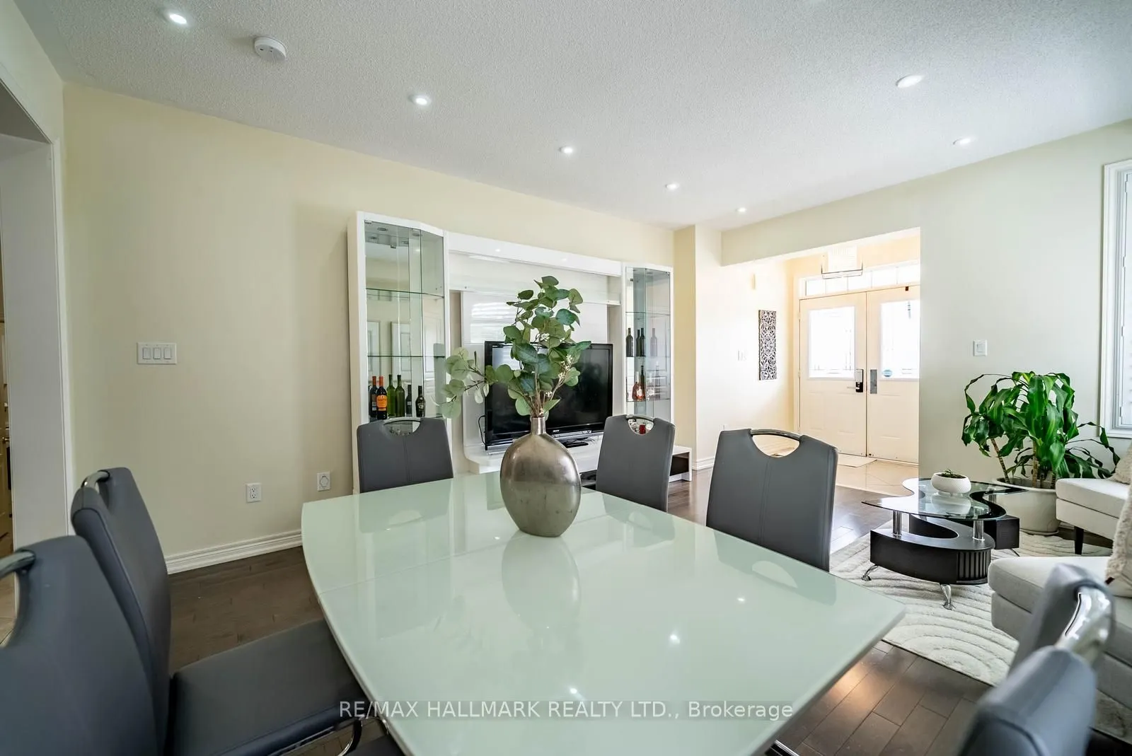 135 Glad Park Avenue