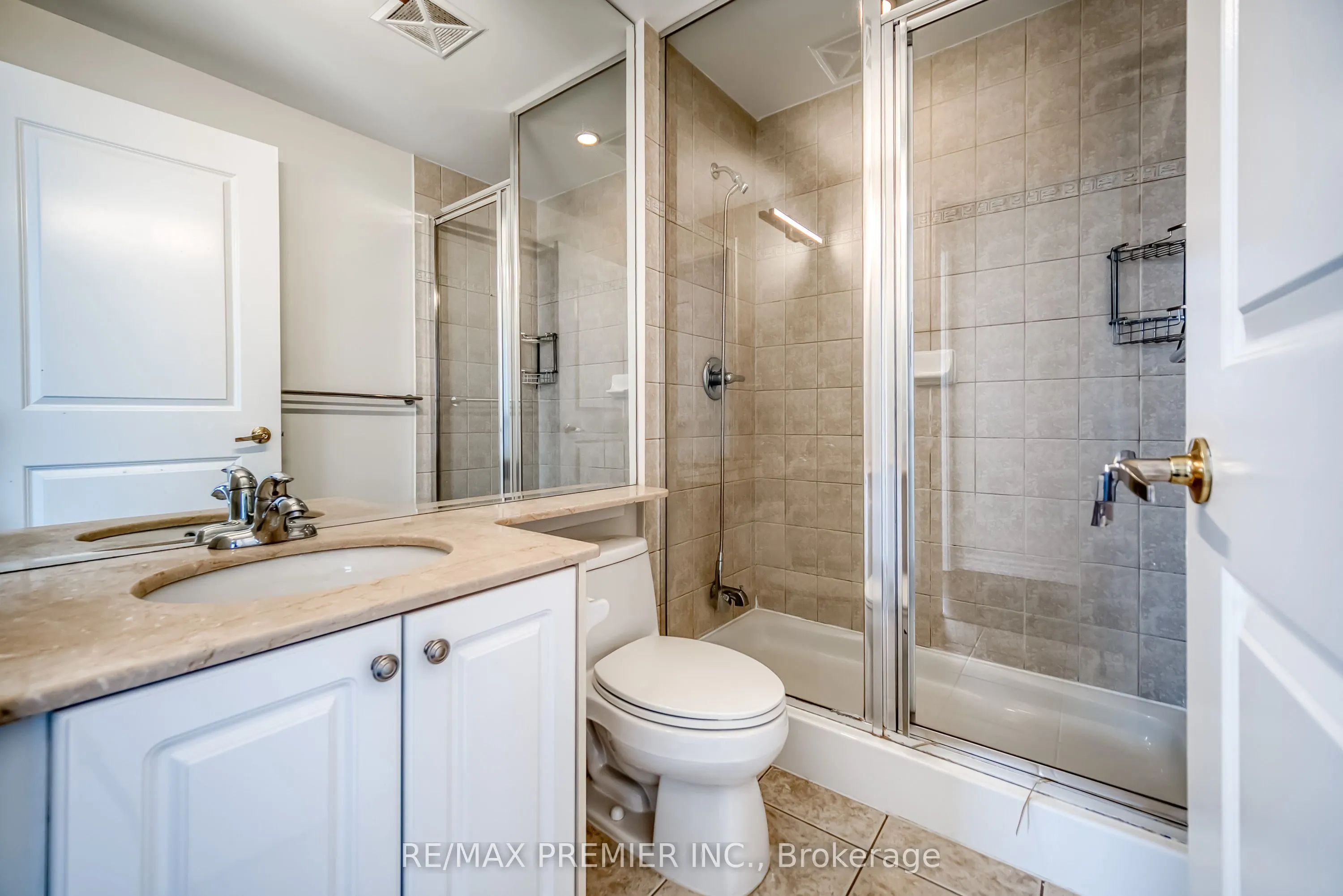 9225 Jane Street #614
