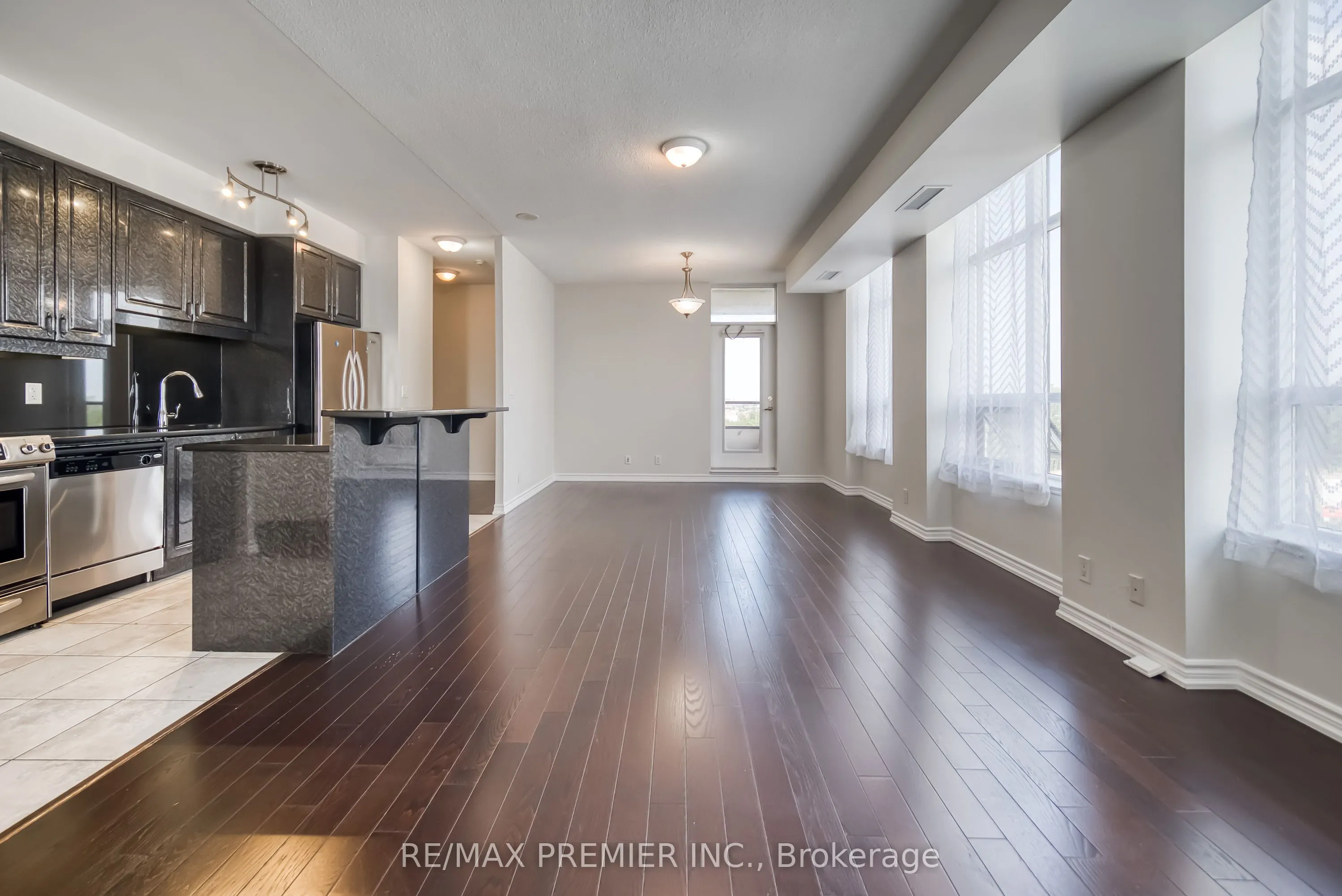 9225 Jane Street #614