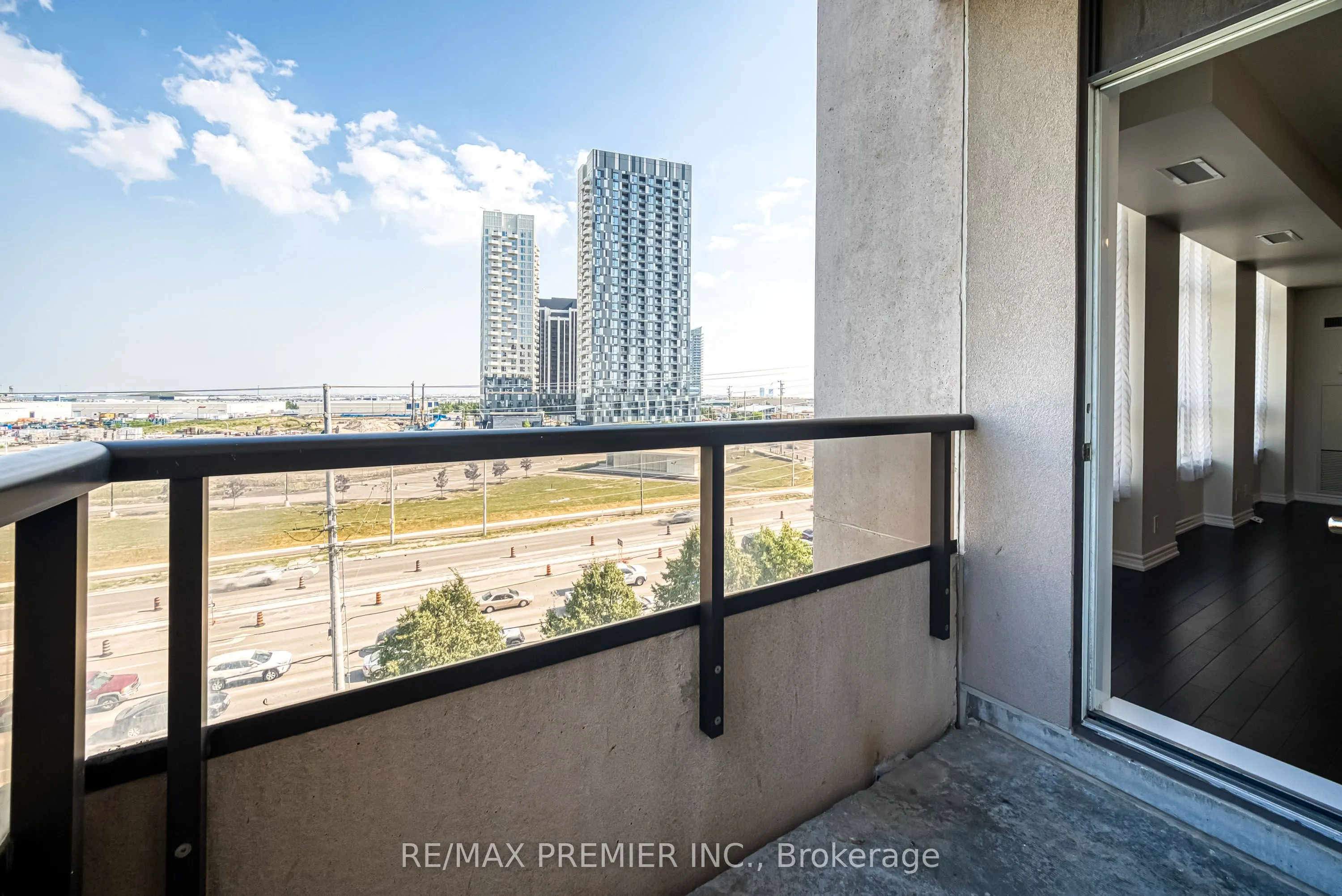 9225 Jane Street #614