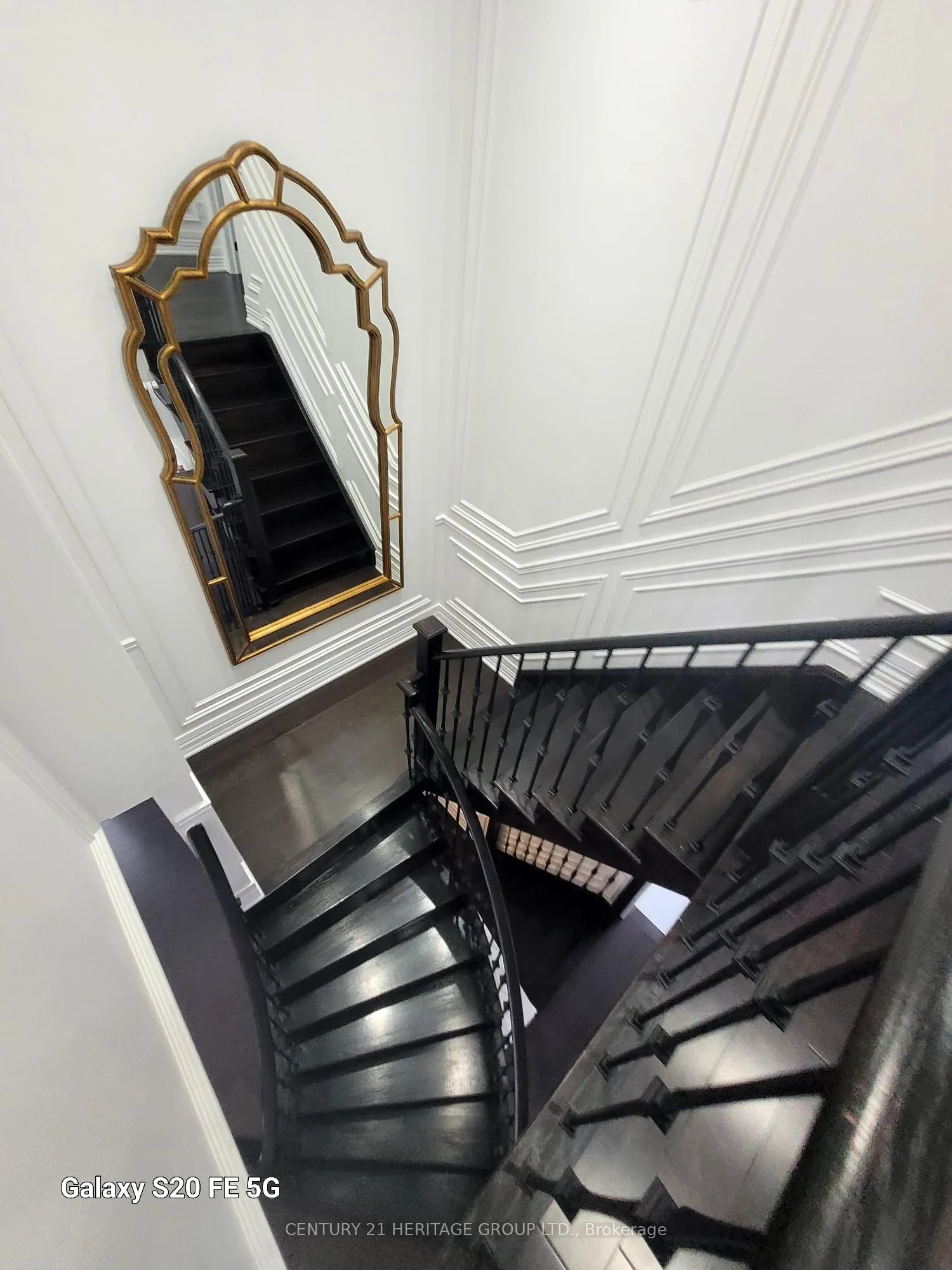 27 Leith Drive