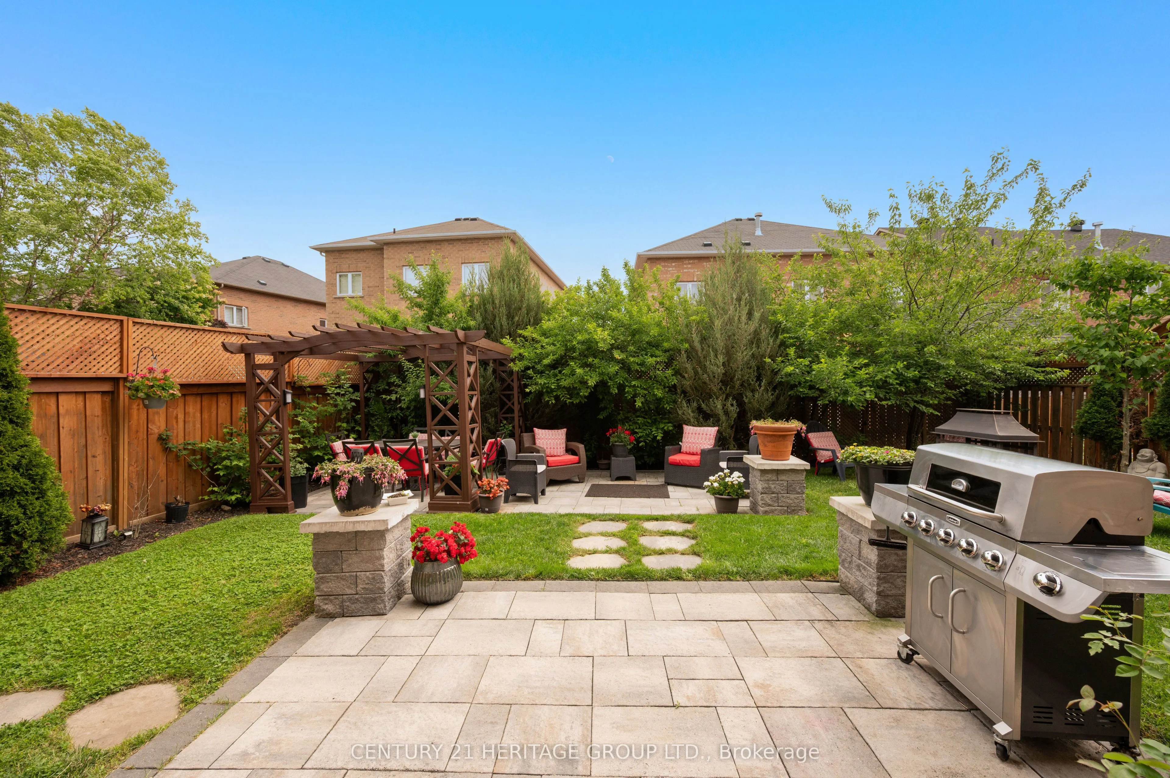 27 Leith Drive
