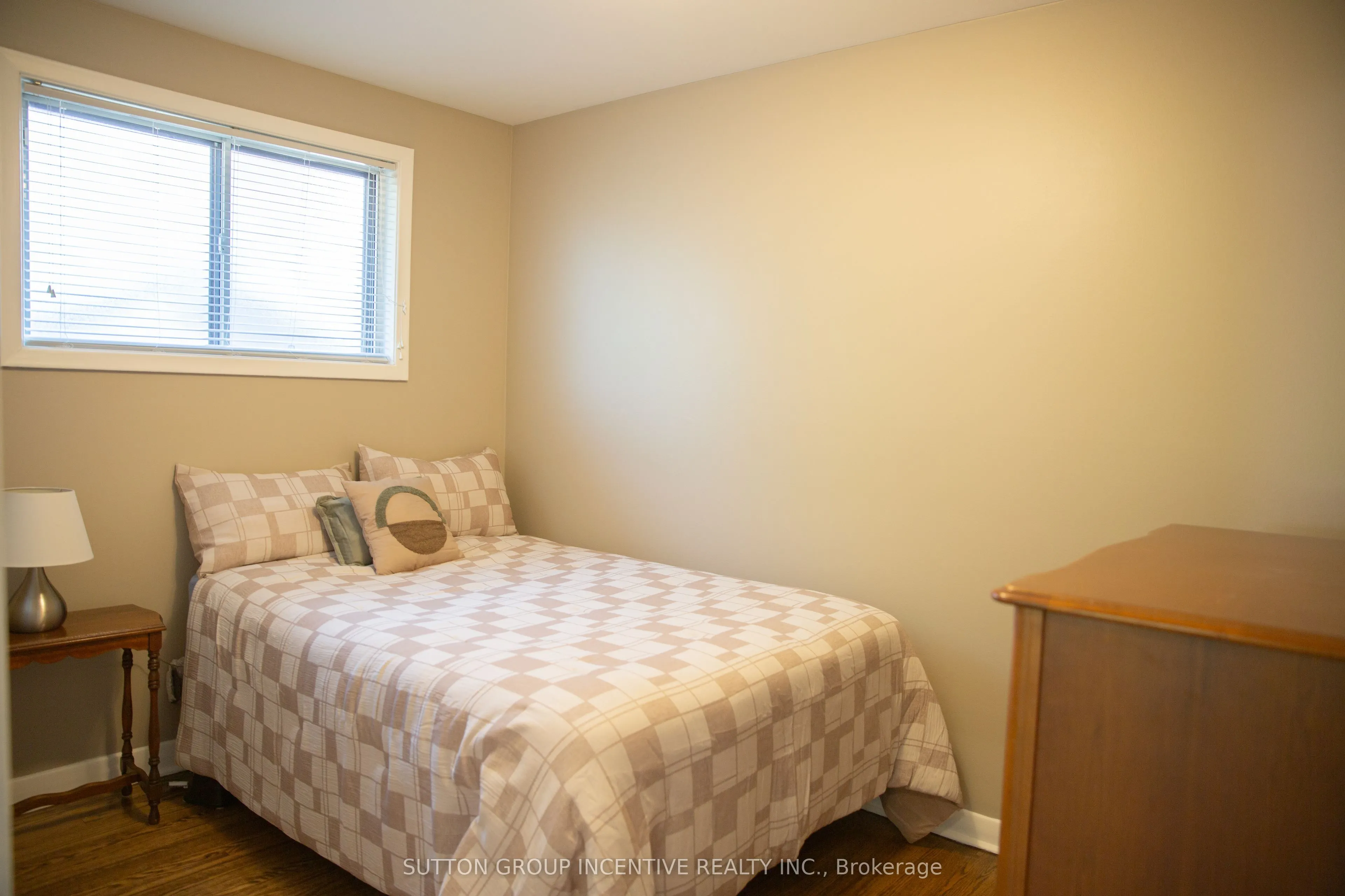 45 Bailey Crescent