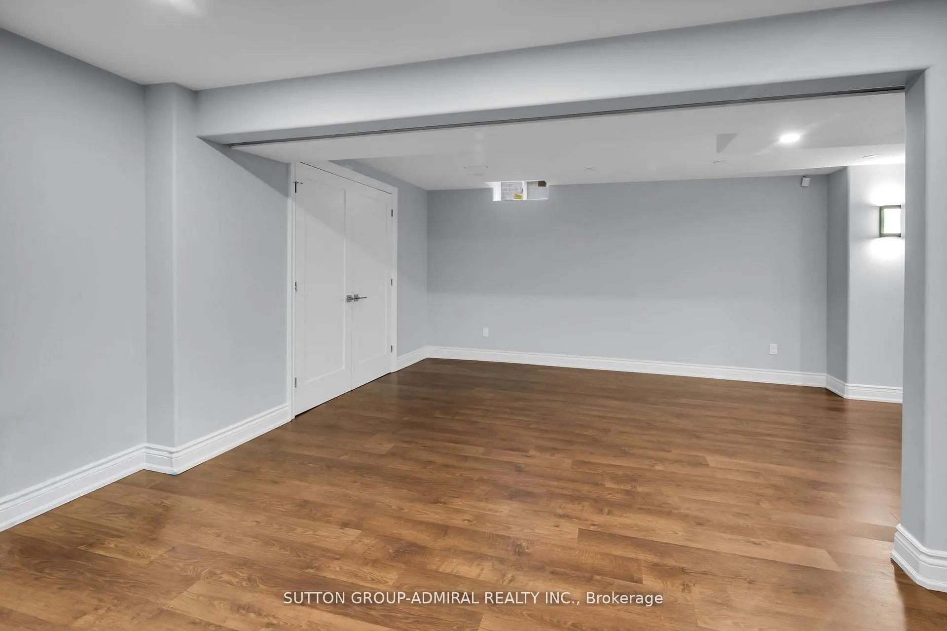 25 Grenadier Crescent