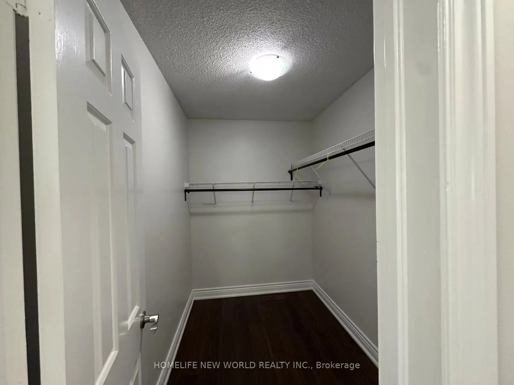 10 Epping Court