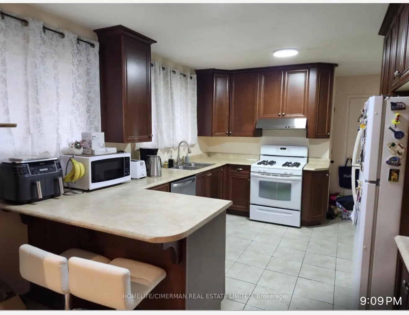 92 Bond Crescent