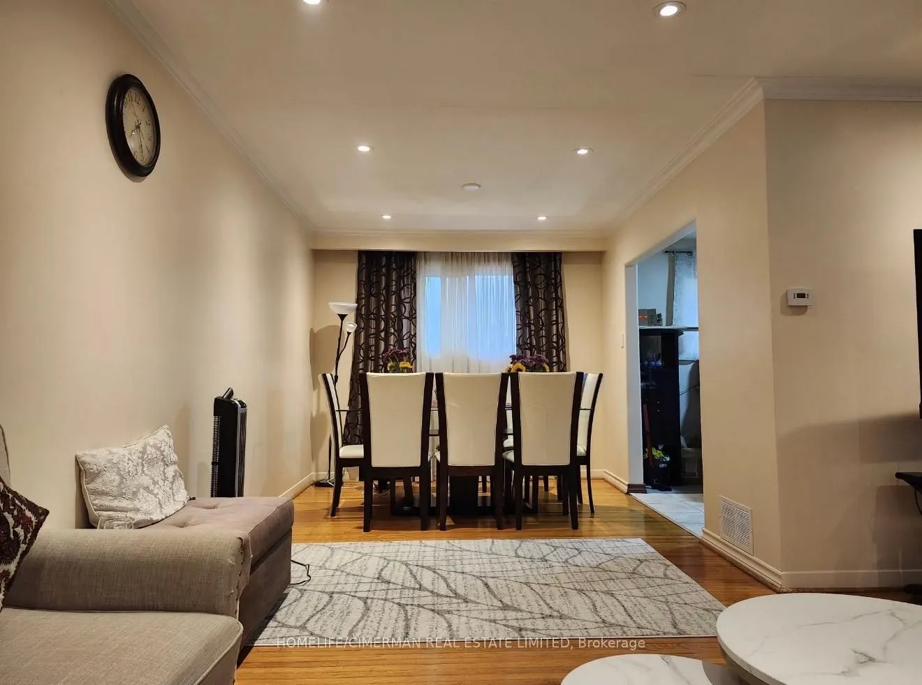 92 Bond Crescent