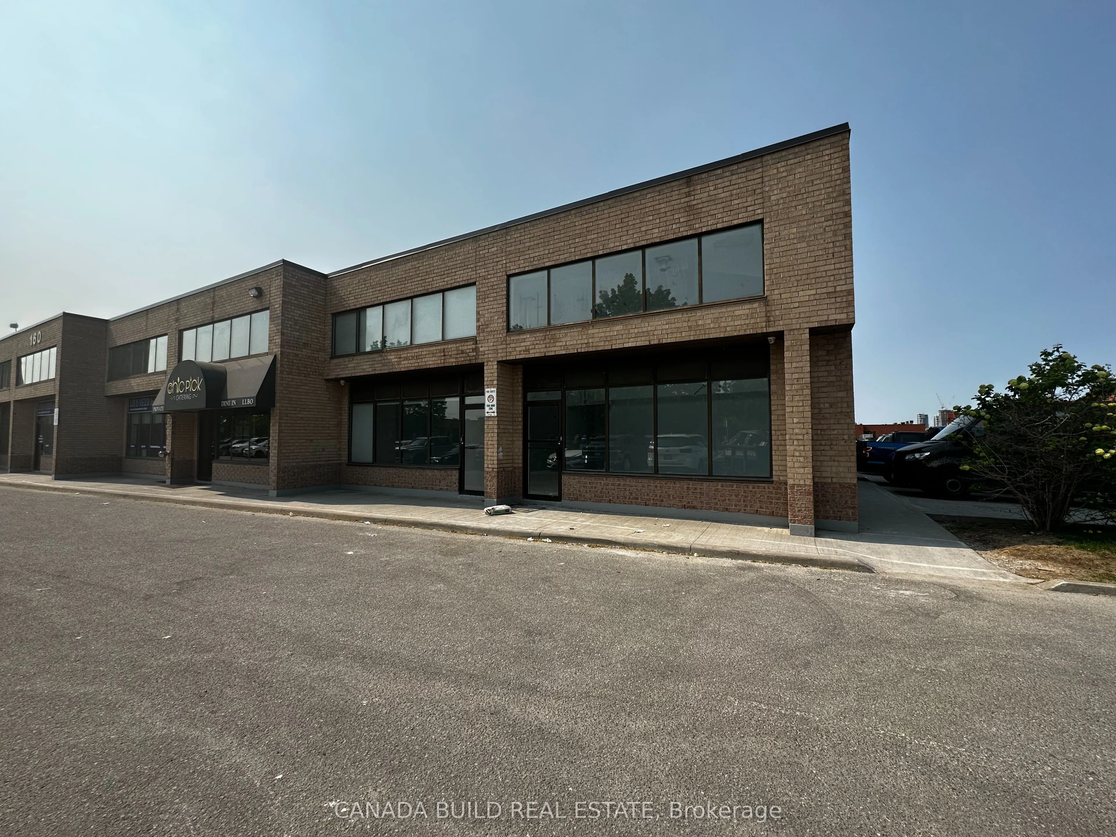 160 Cidermill Avenue #7