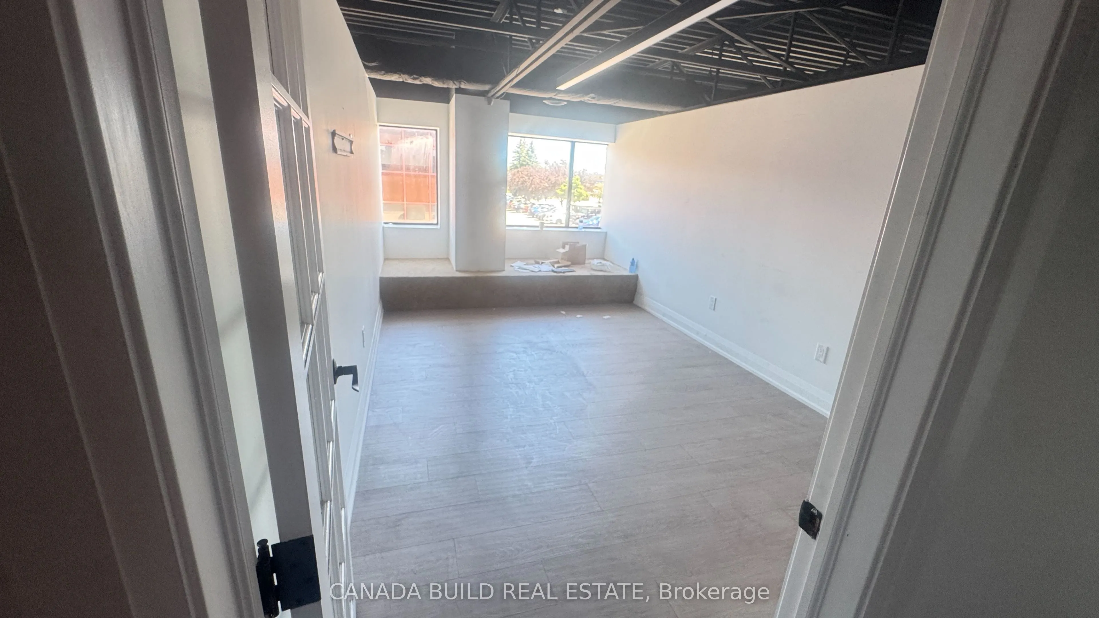 160 Cidermill Avenue #7