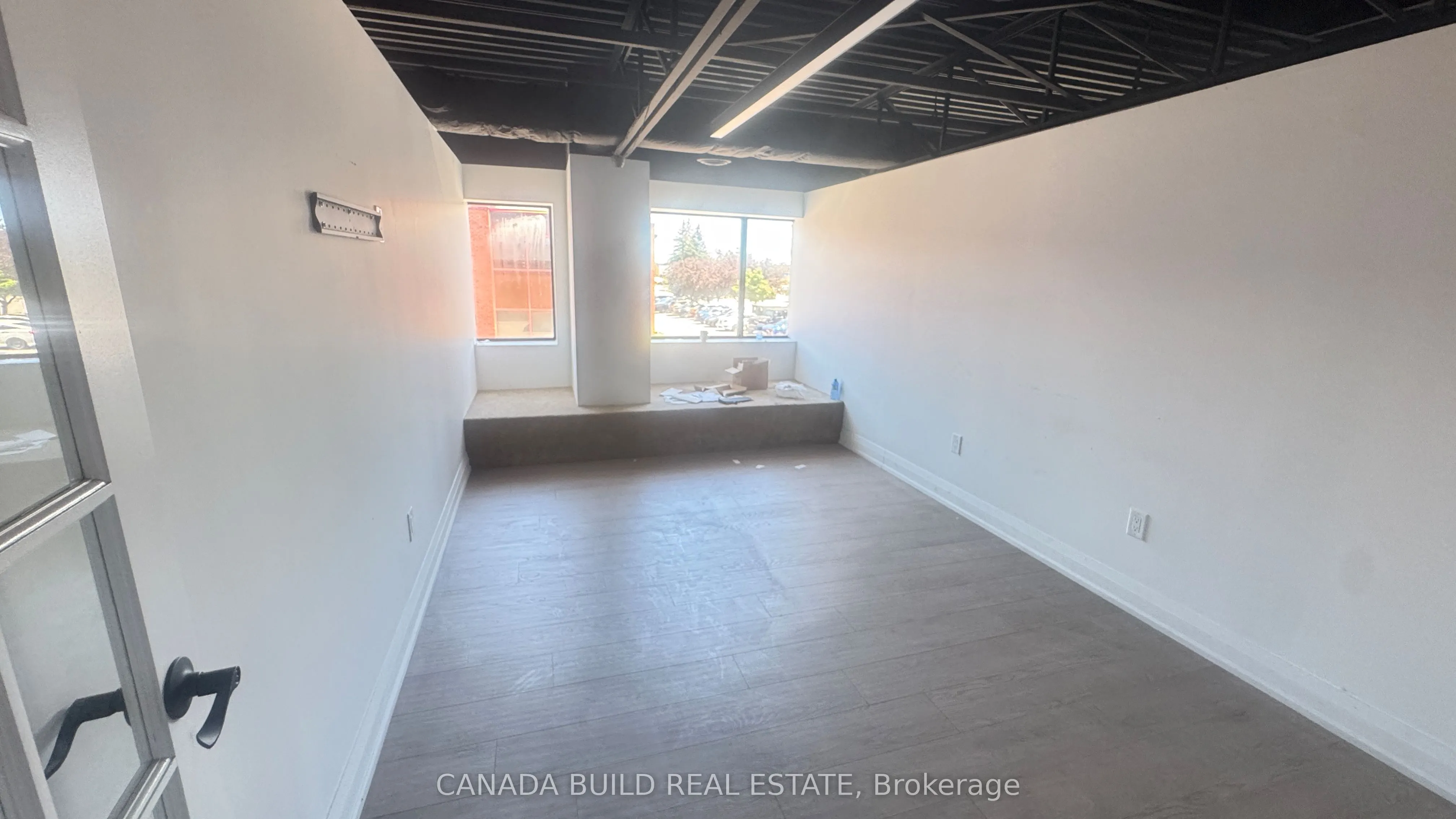 160 Cidermill Avenue #7