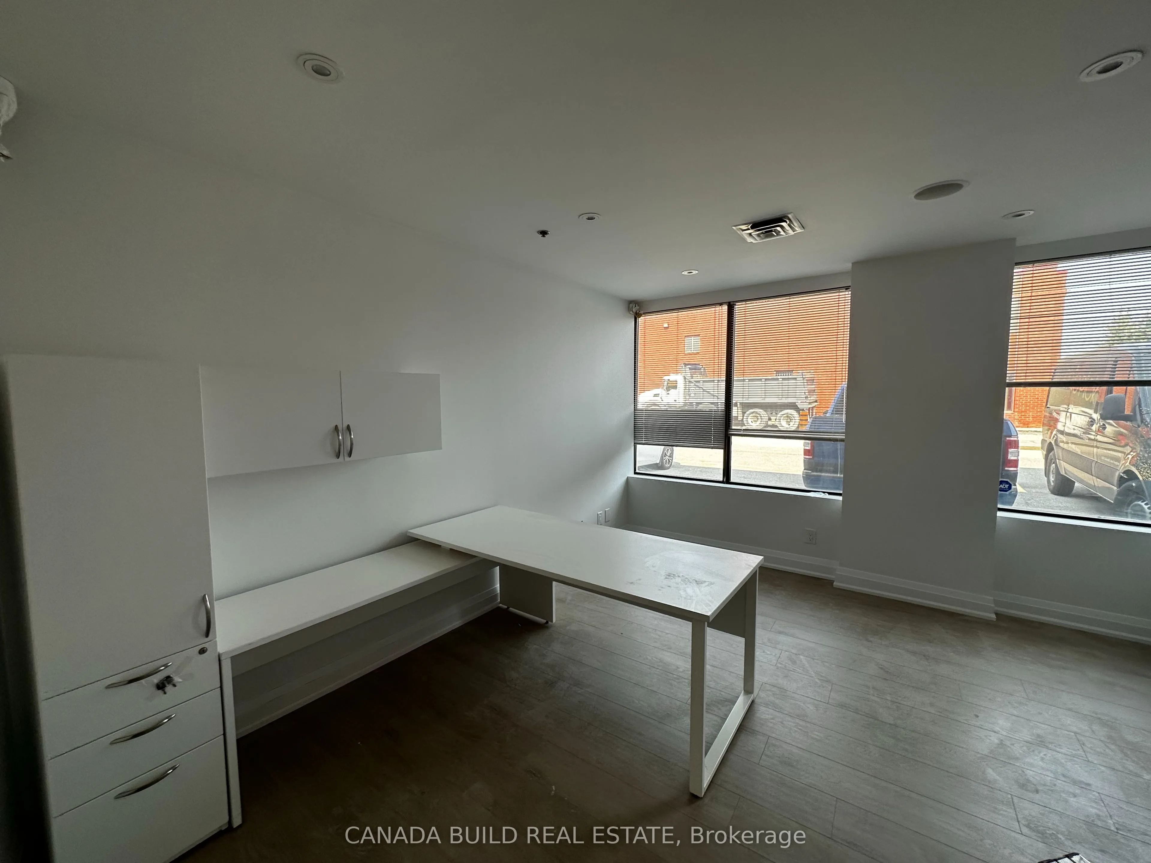 160 Cidermill Avenue #7