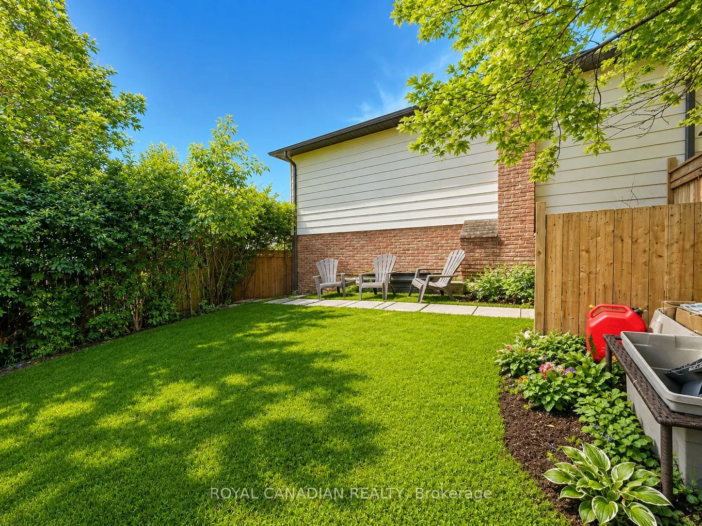 36 Maplegrove Avenue