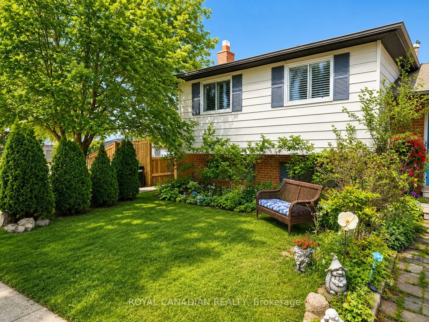 36 Maplegrove Avenue