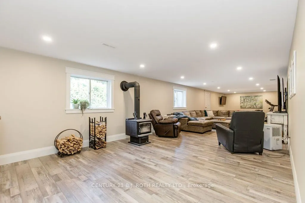 3257 LIAH Lane