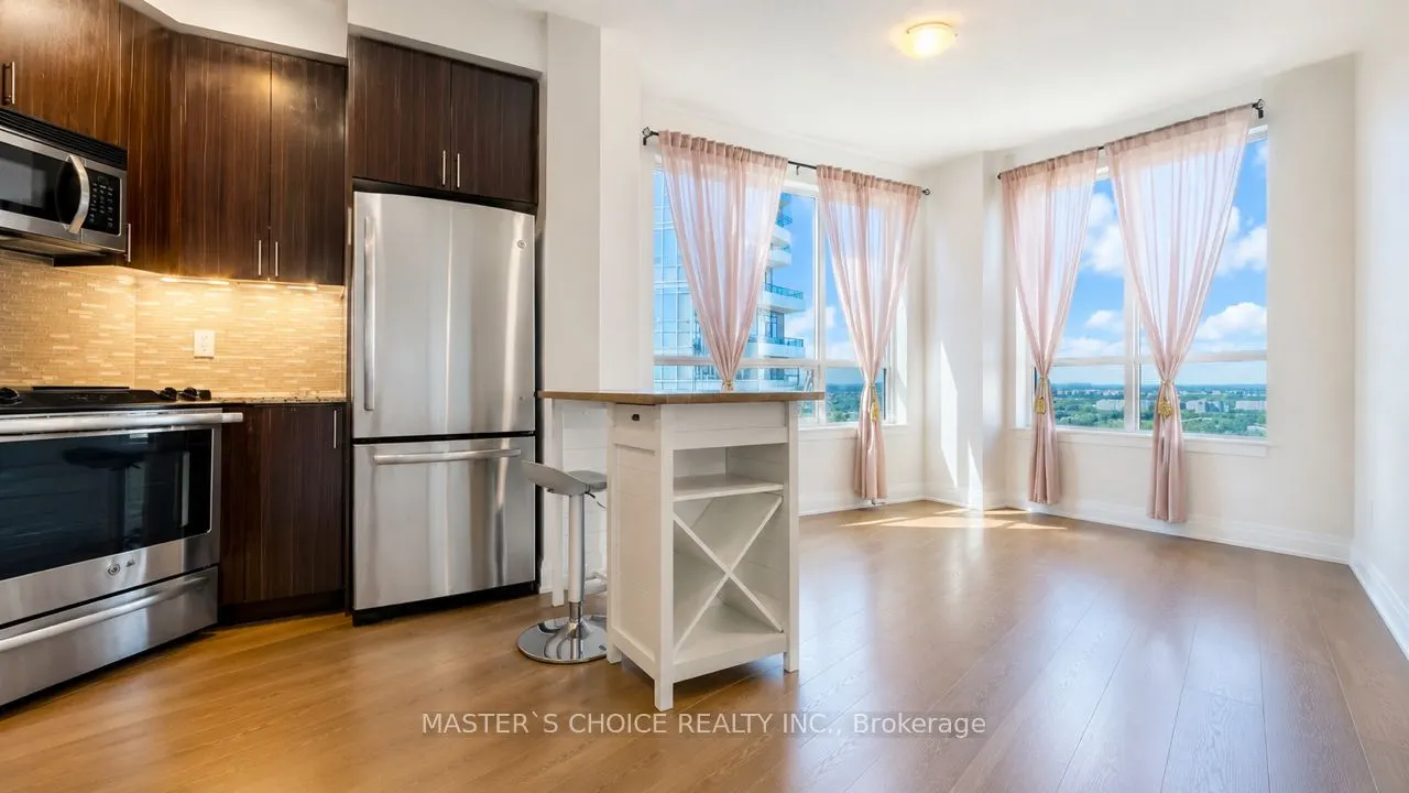 7161 Yonge Street #2732