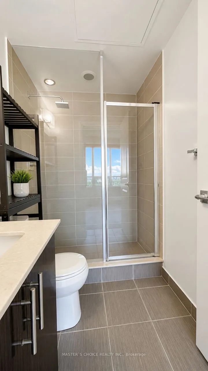 7161 Yonge Street #2732