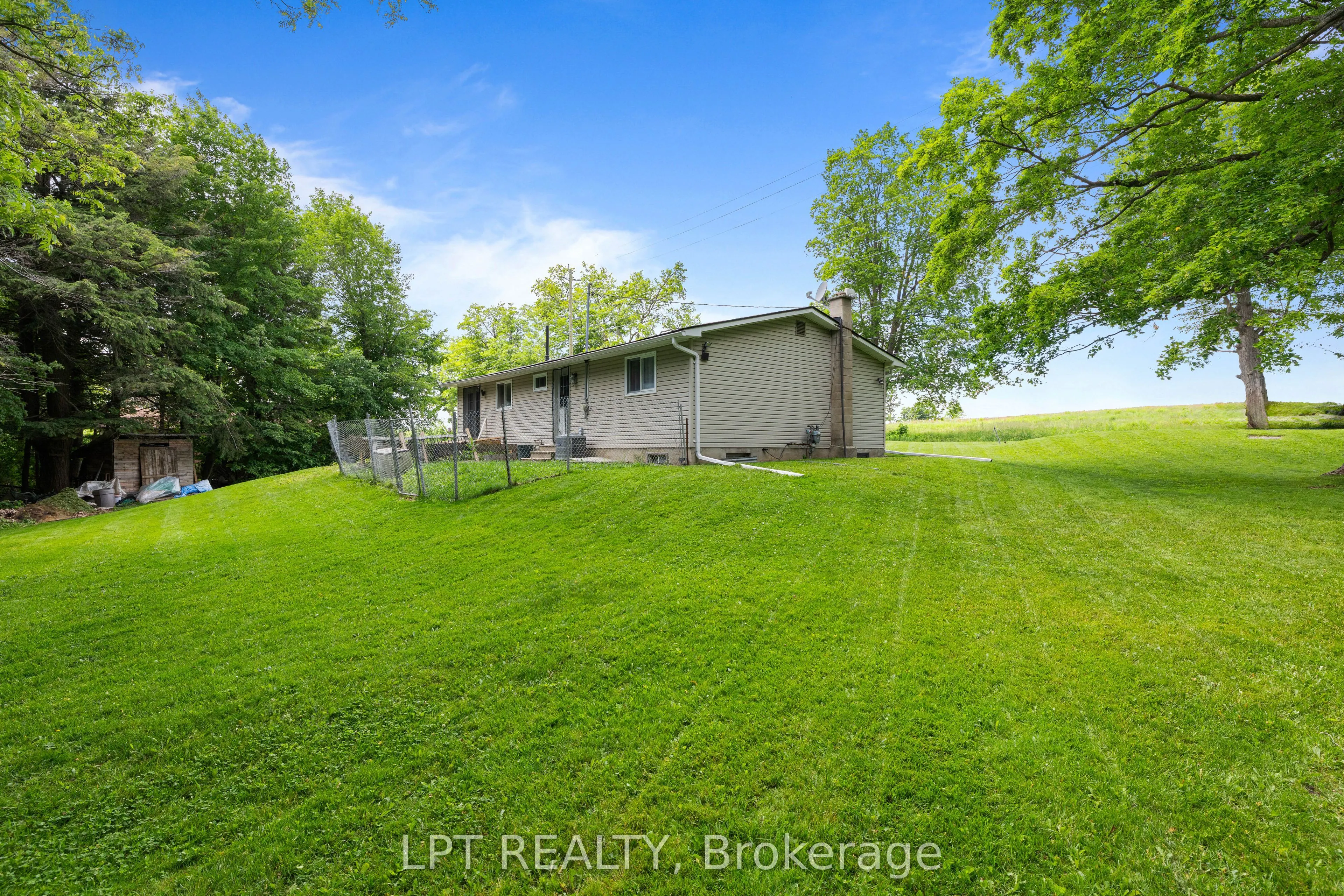 2743 Lockhart Road