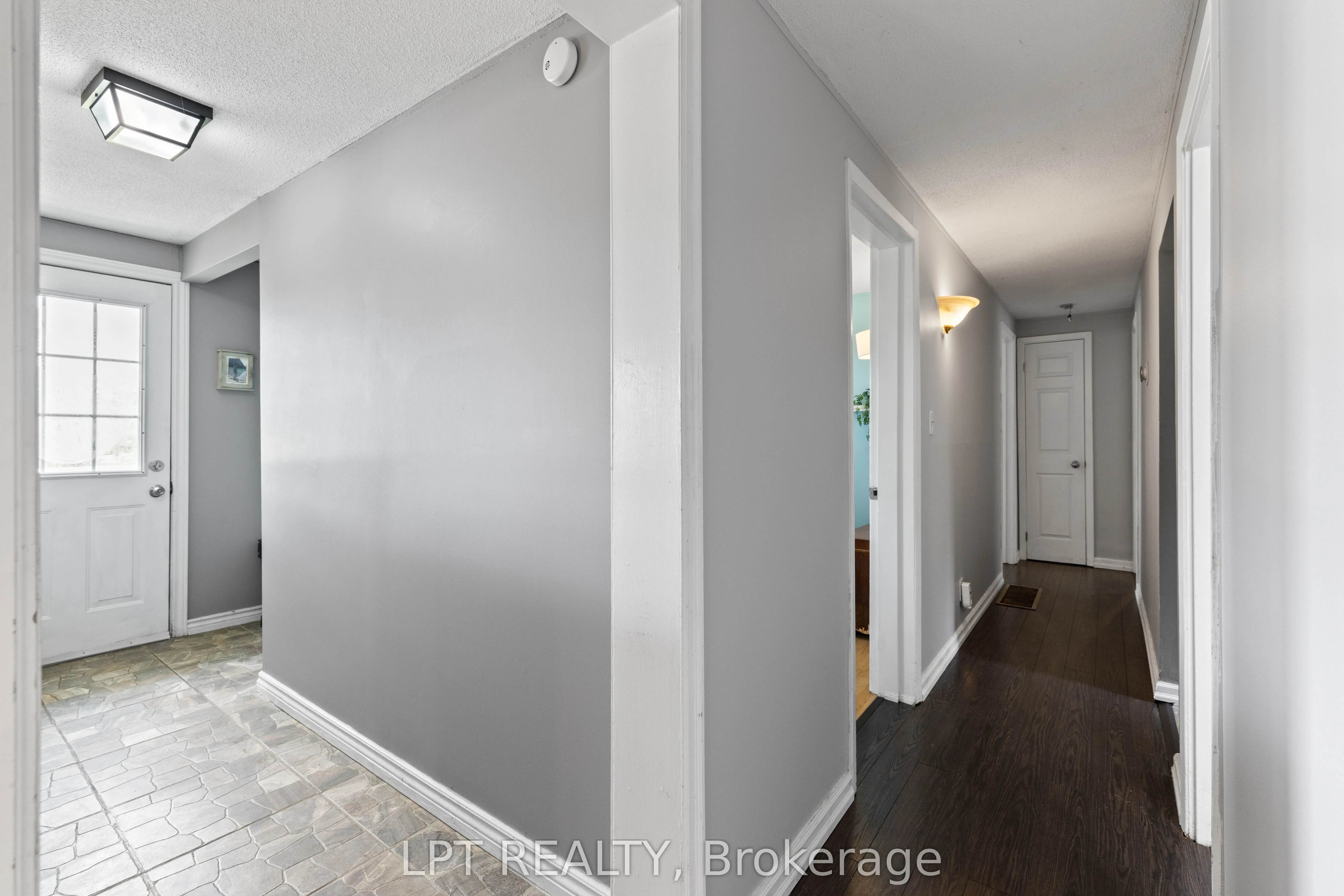 2743 Lockhart Road