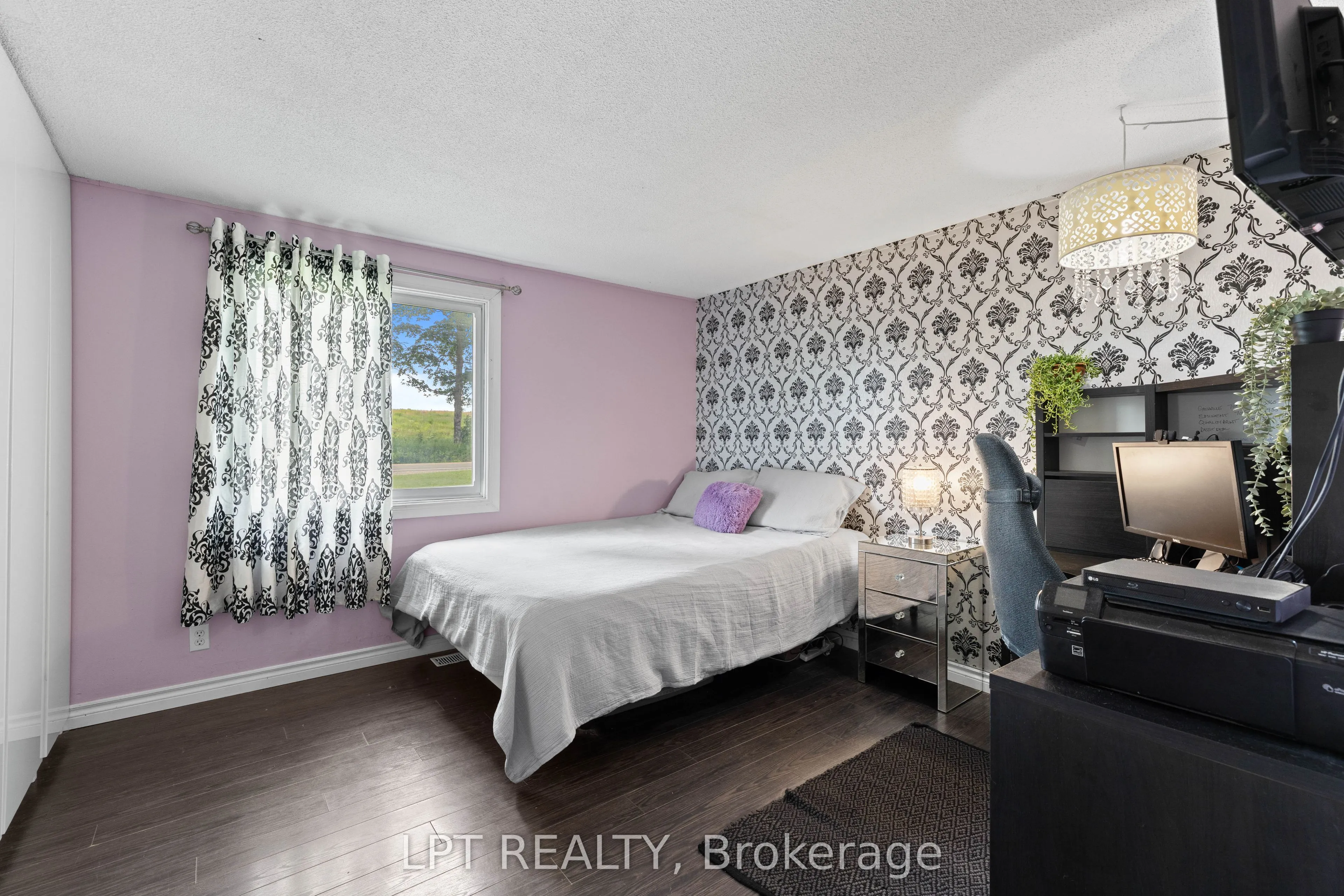 2743 Lockhart Road