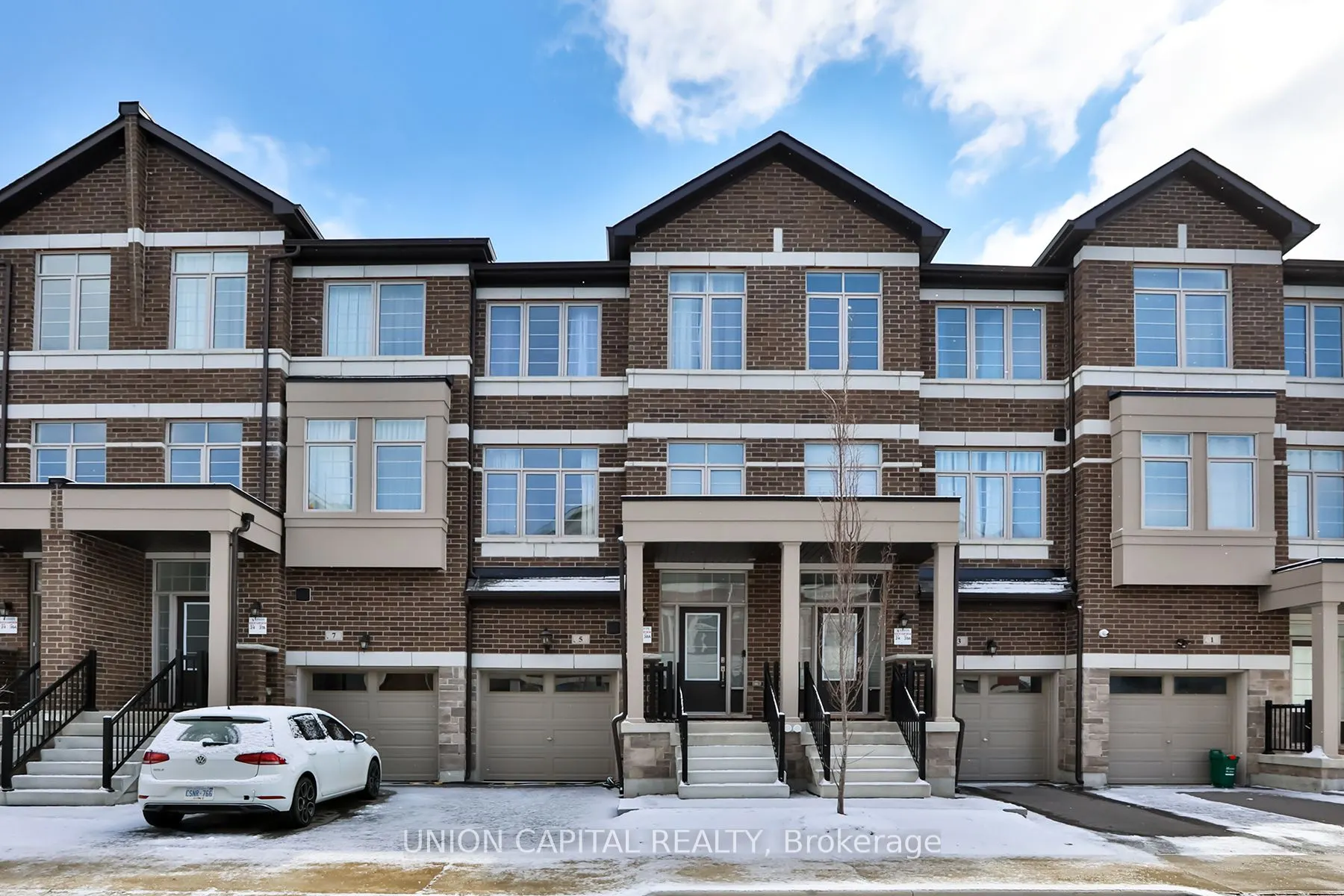 5 Sissons Way