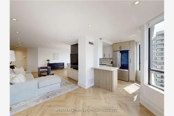 7460 Bathurst Street #1111