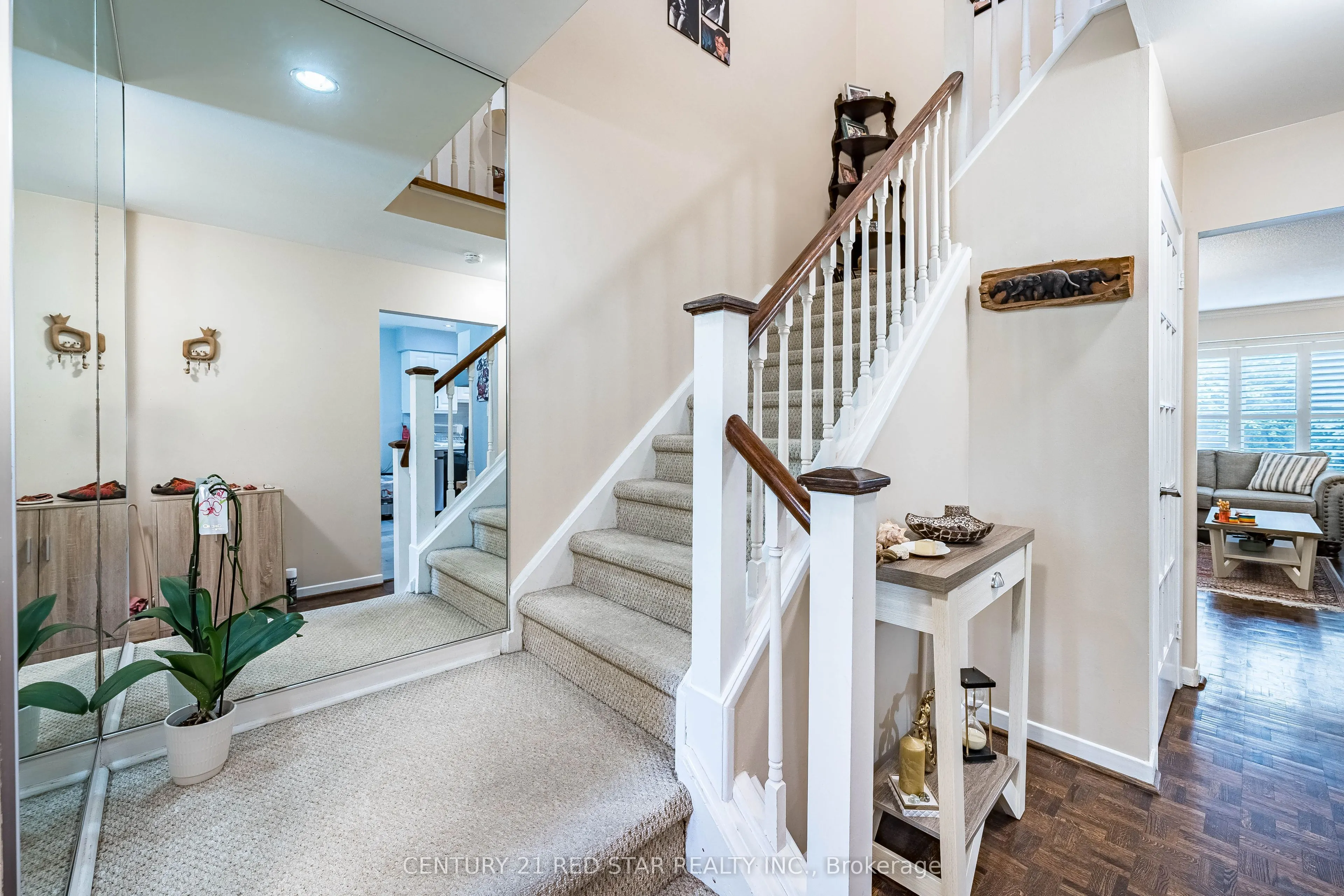 266 Simonston Boulevard #19
