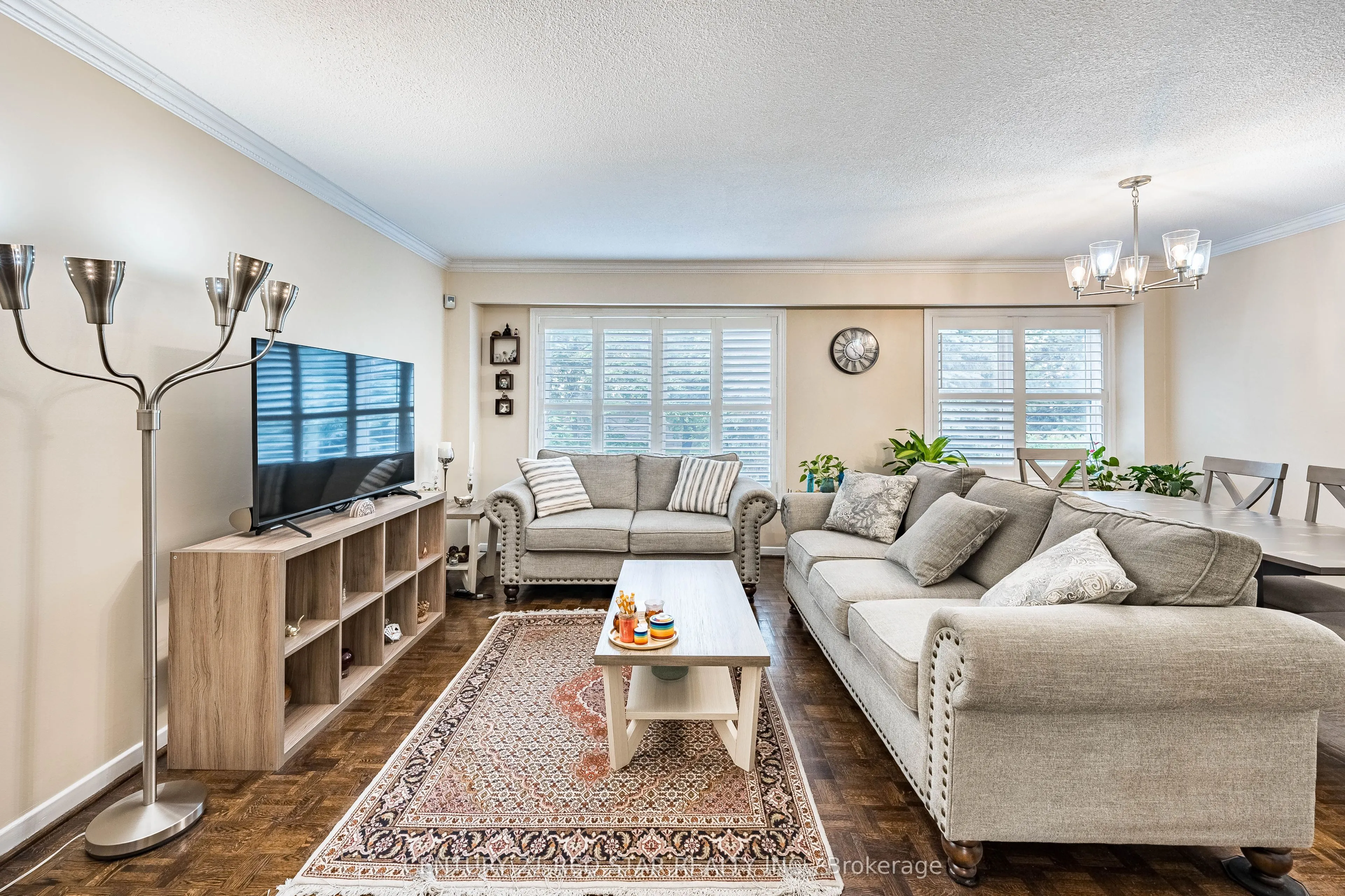 266 Simonston Boulevard #19