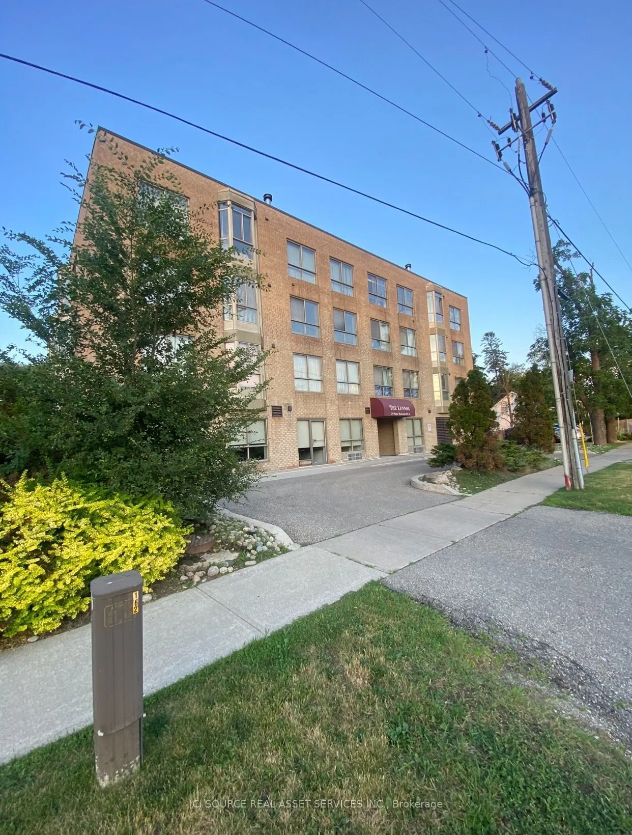 249 Major Mackenzie Drive E #204