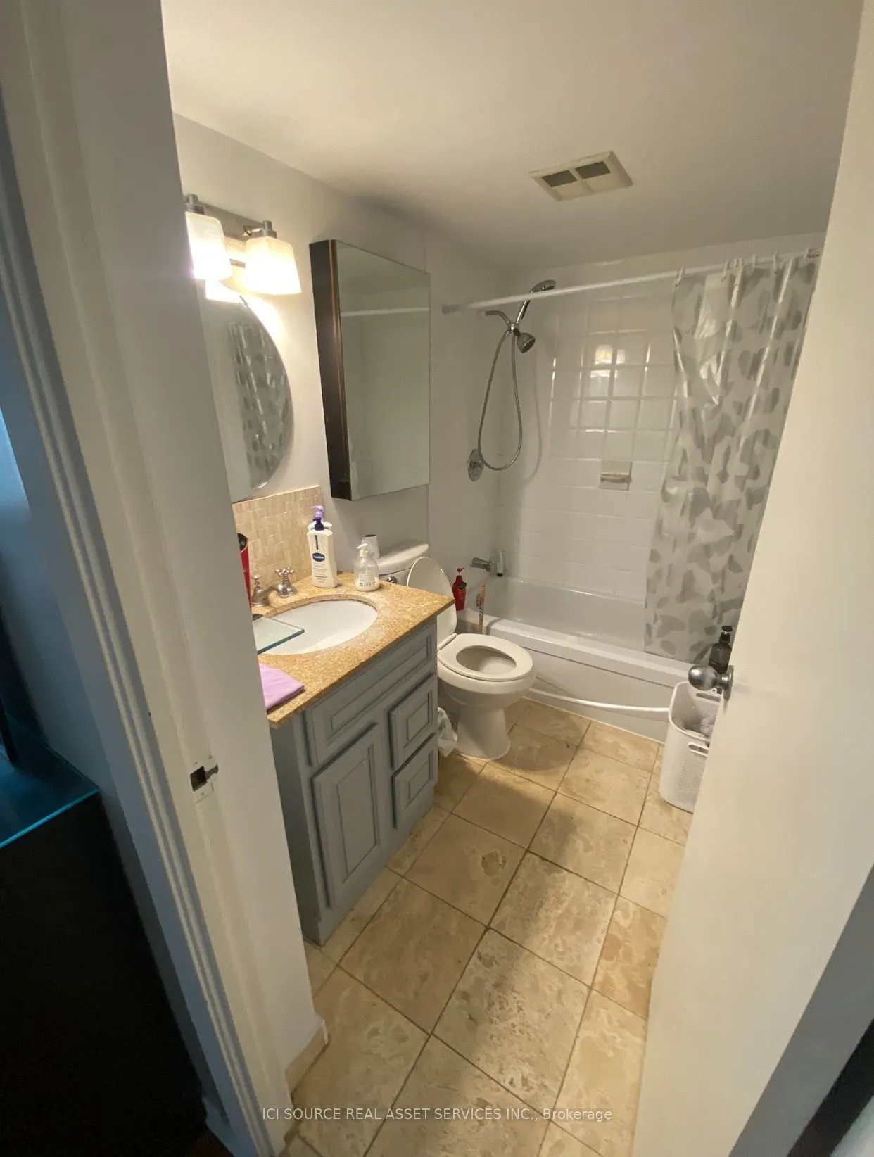 249 Major Mackenzie Drive E #204