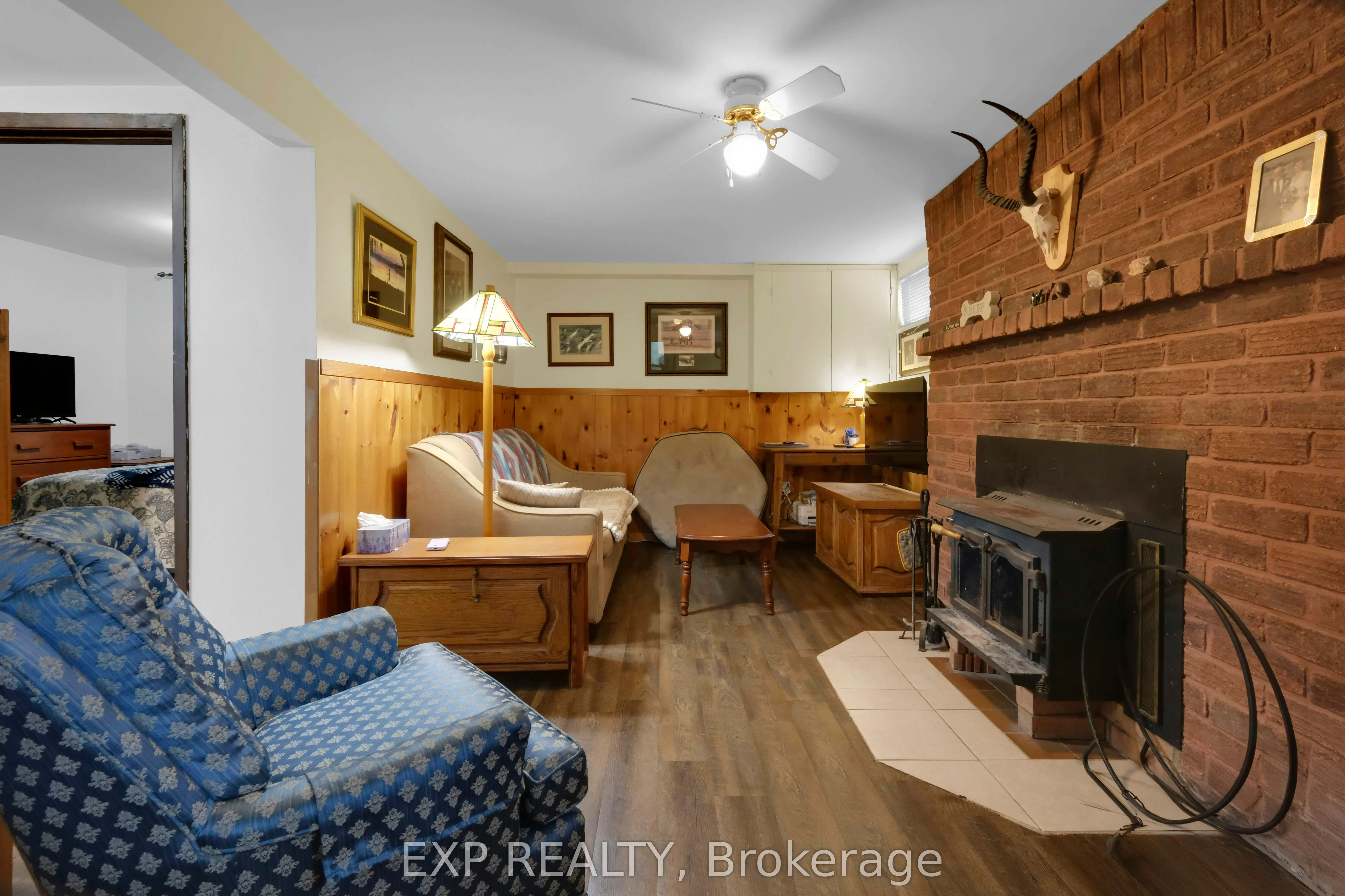 5373 Aurora Road