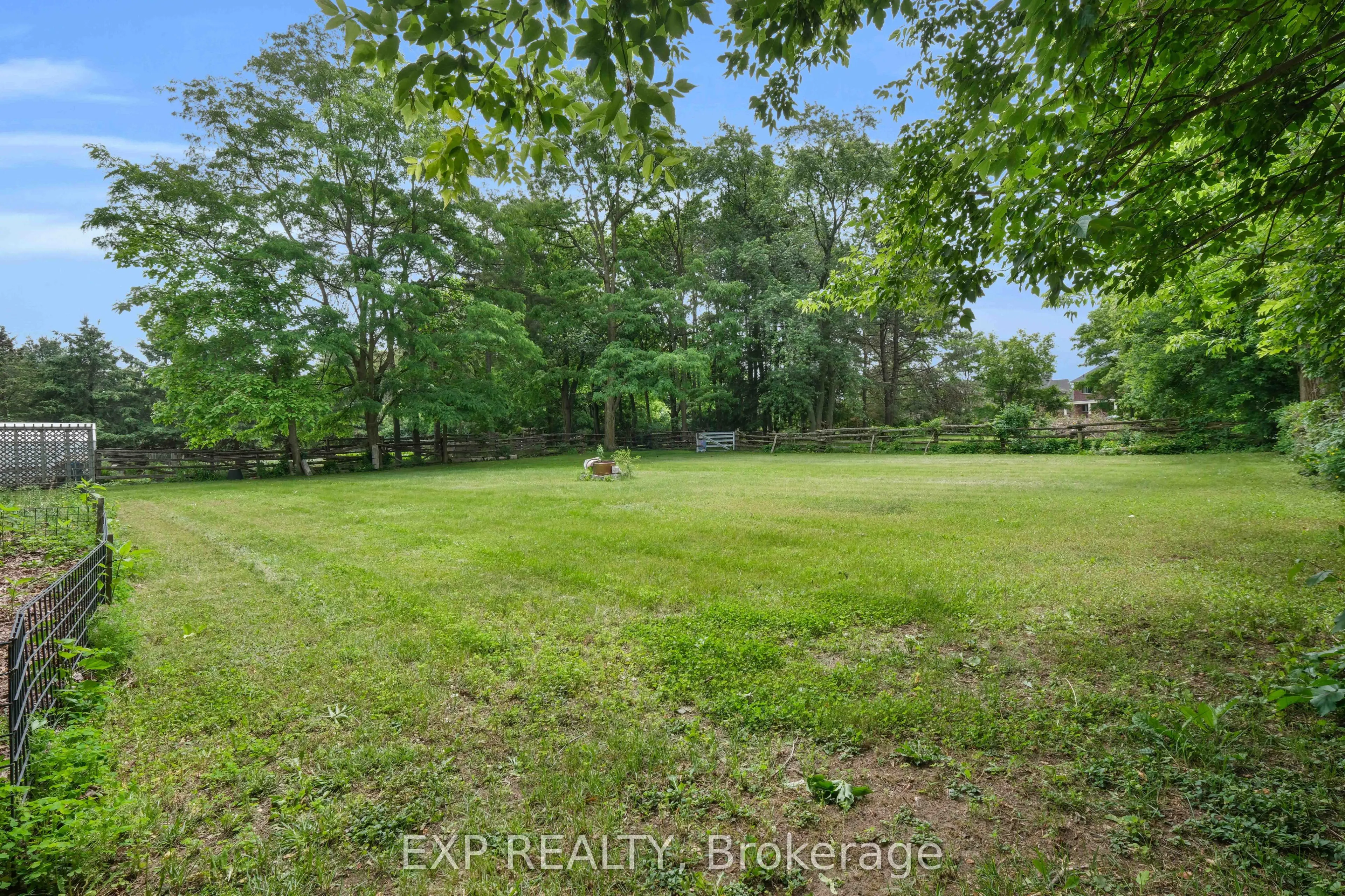 5373 Aurora Road