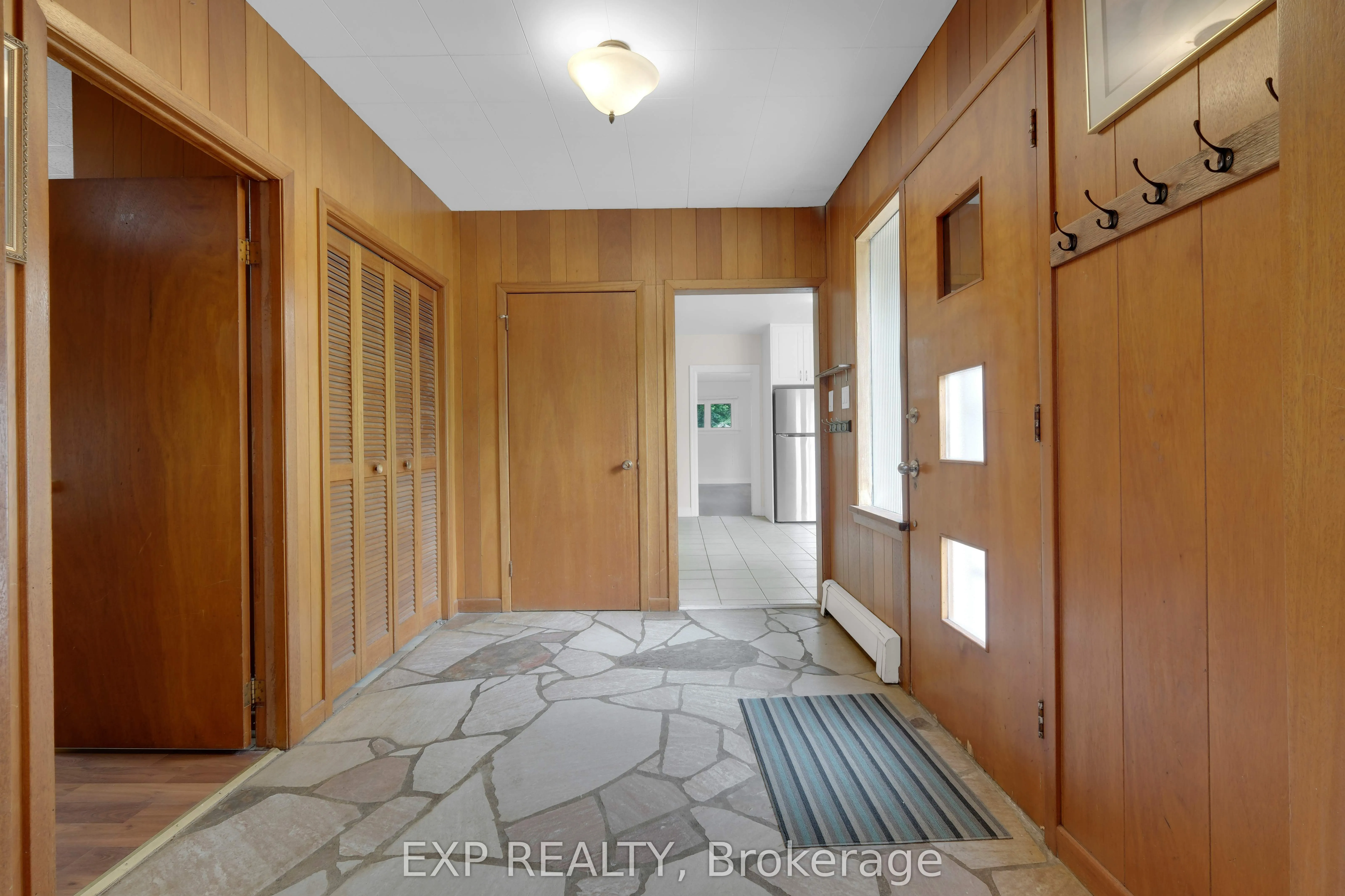 5373 Aurora Road