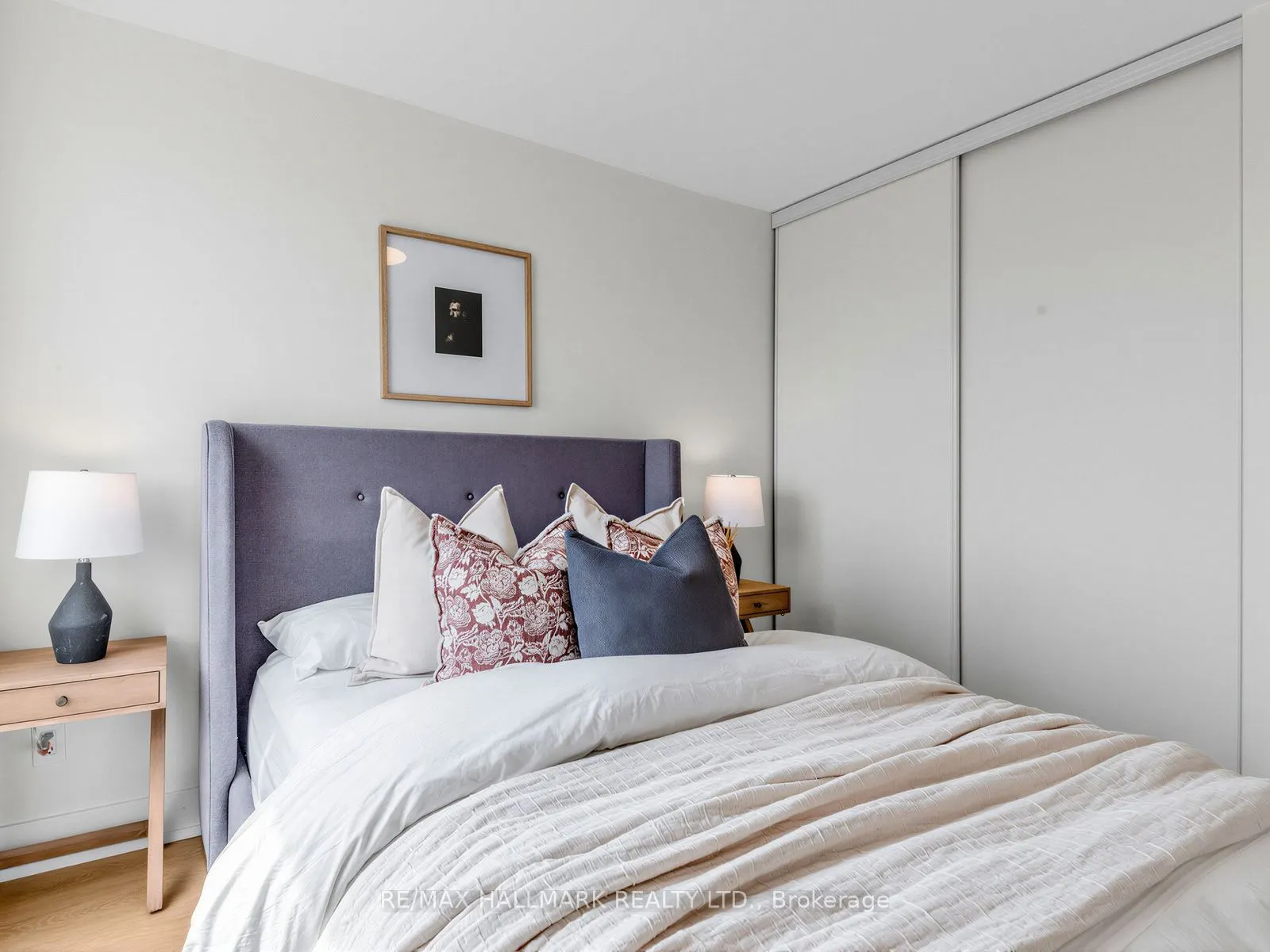 399 South Park Road #1102
