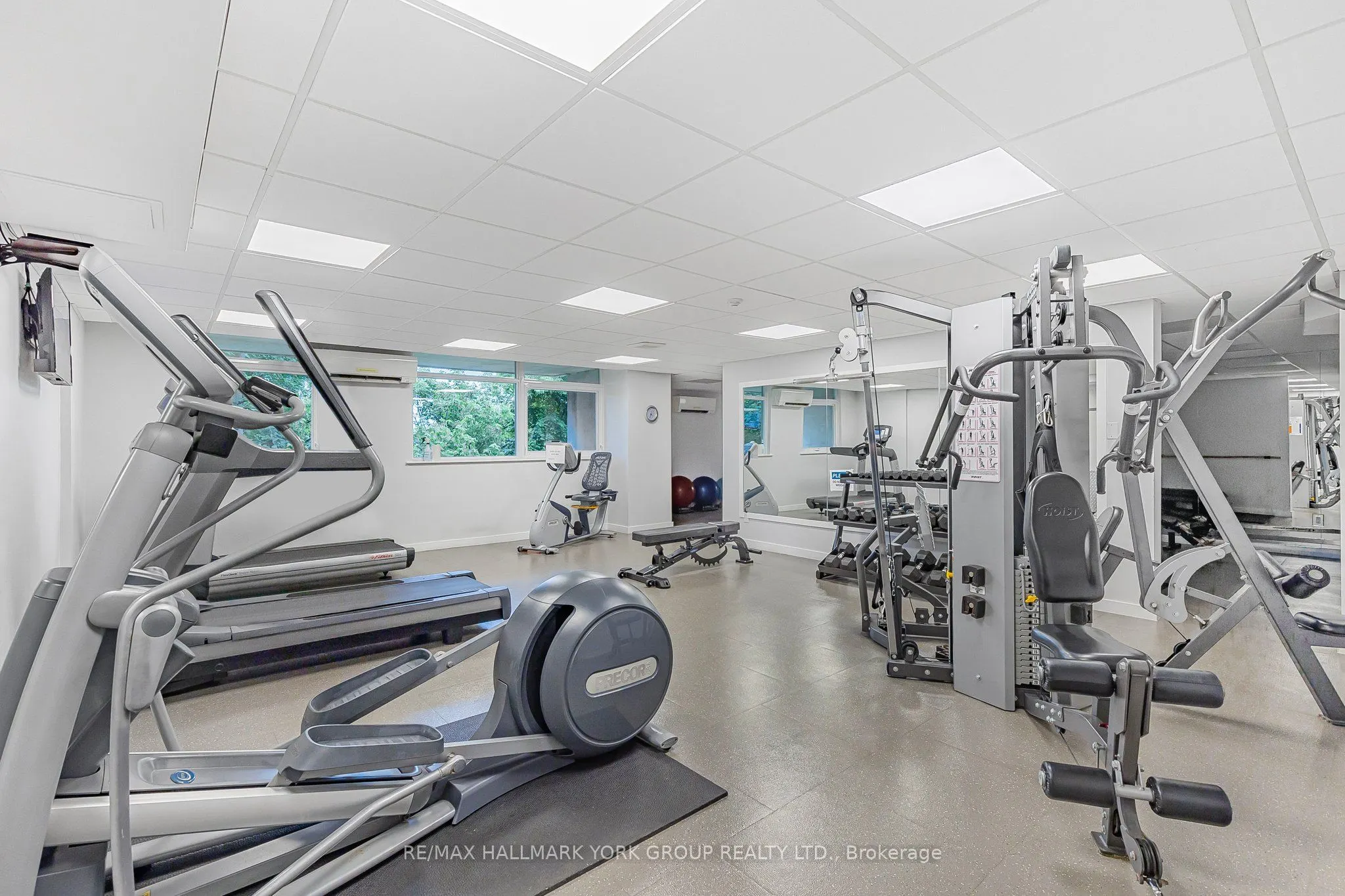 7811 Yonge Street #1007