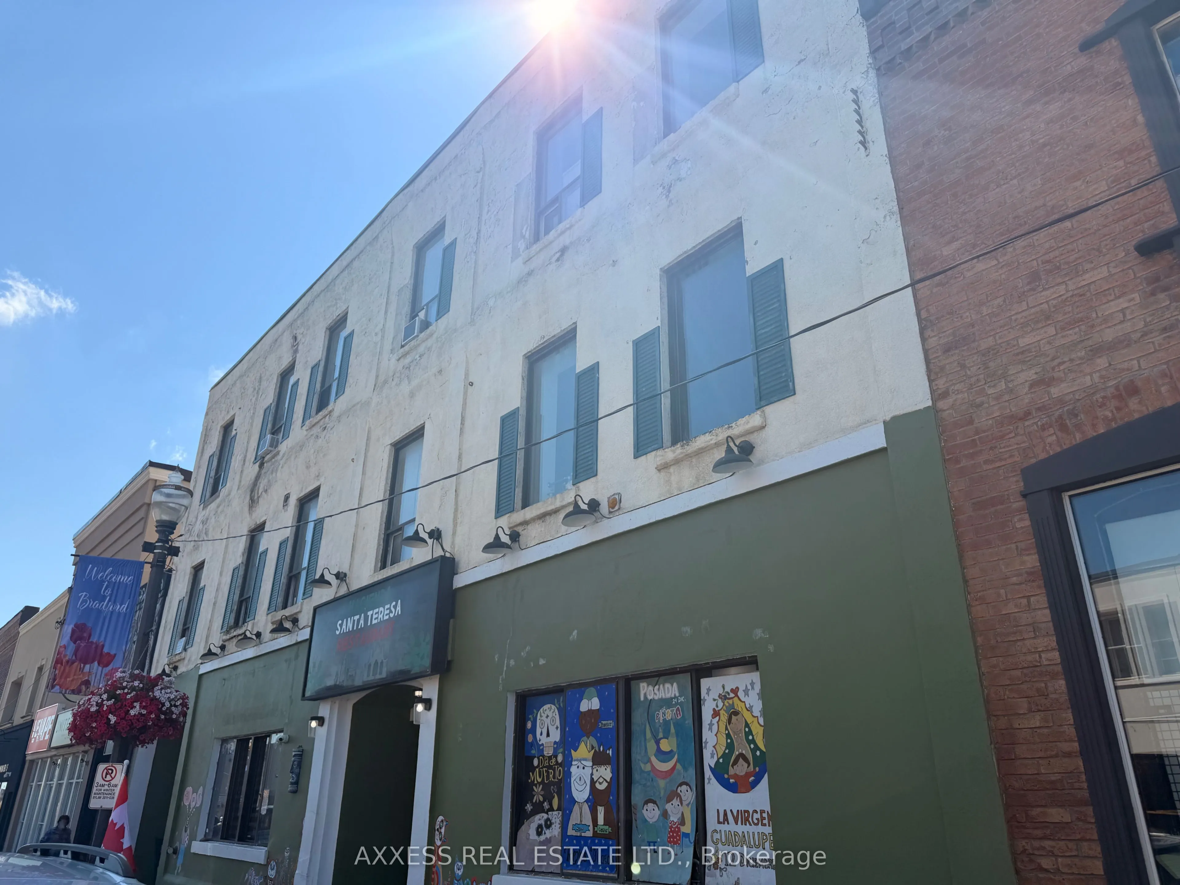 22 Holland Street W