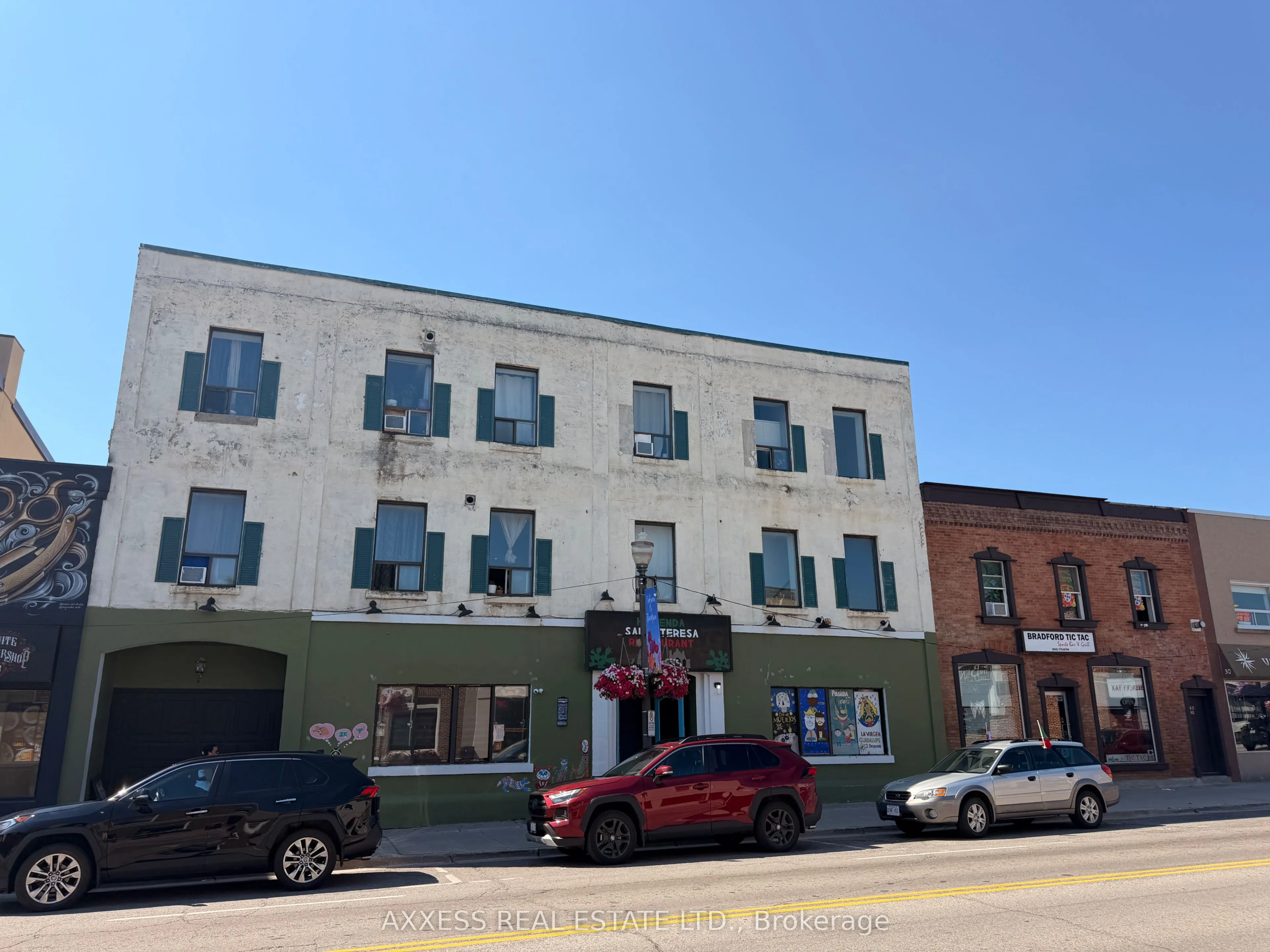 22 Holland Street W