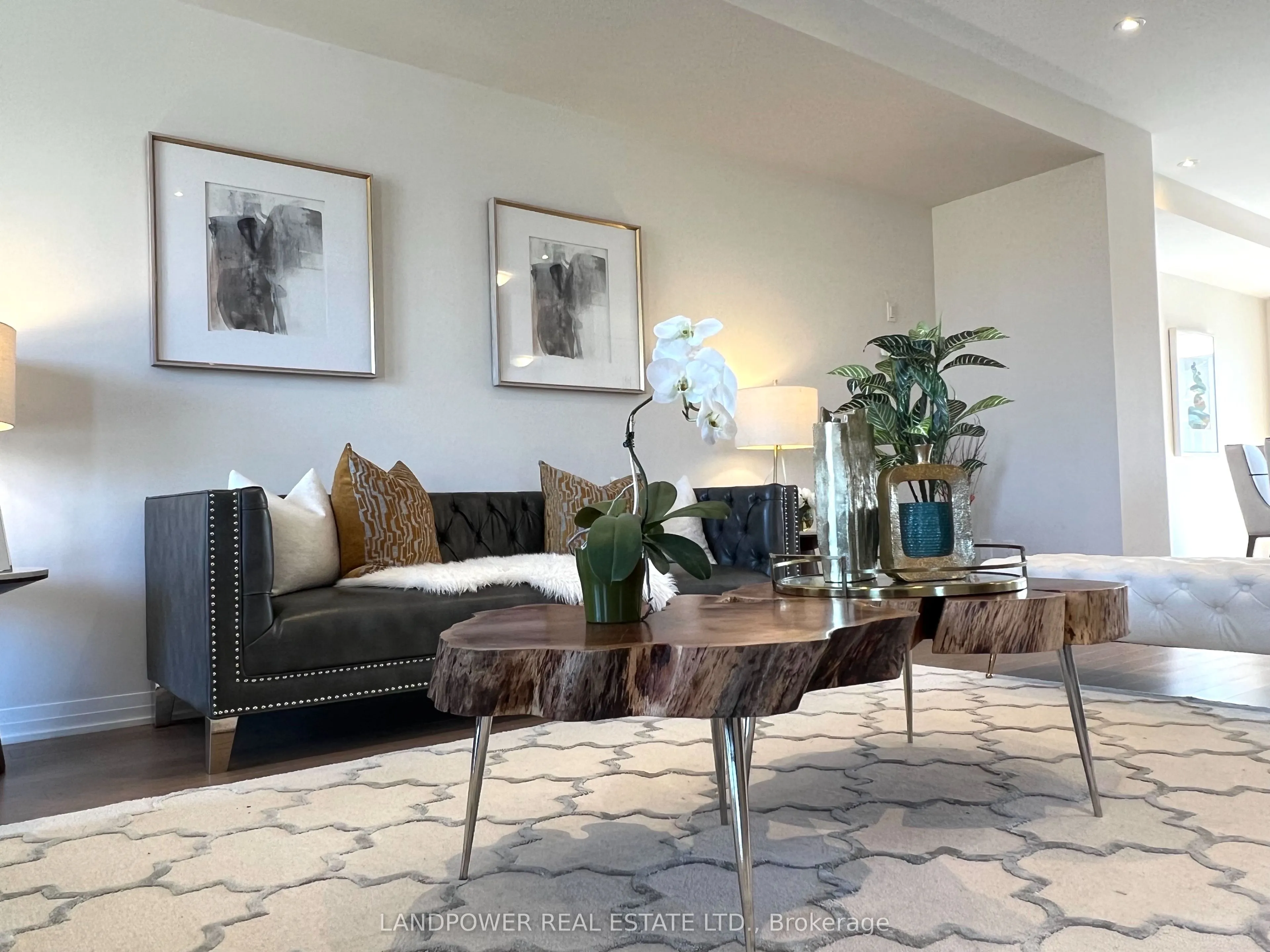 1655 Bur Oak Avenue #14