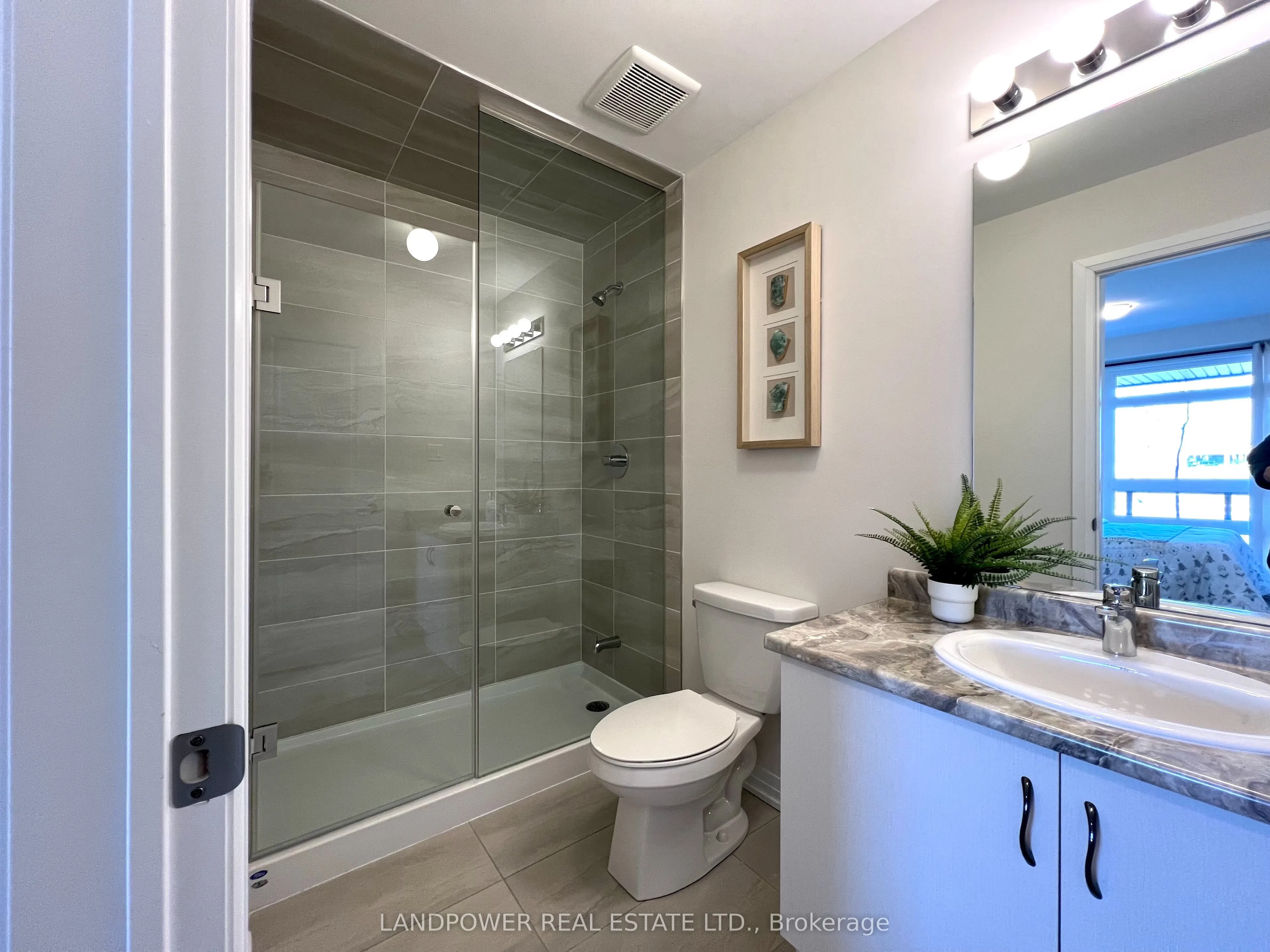 1655 Bur Oak Avenue #14