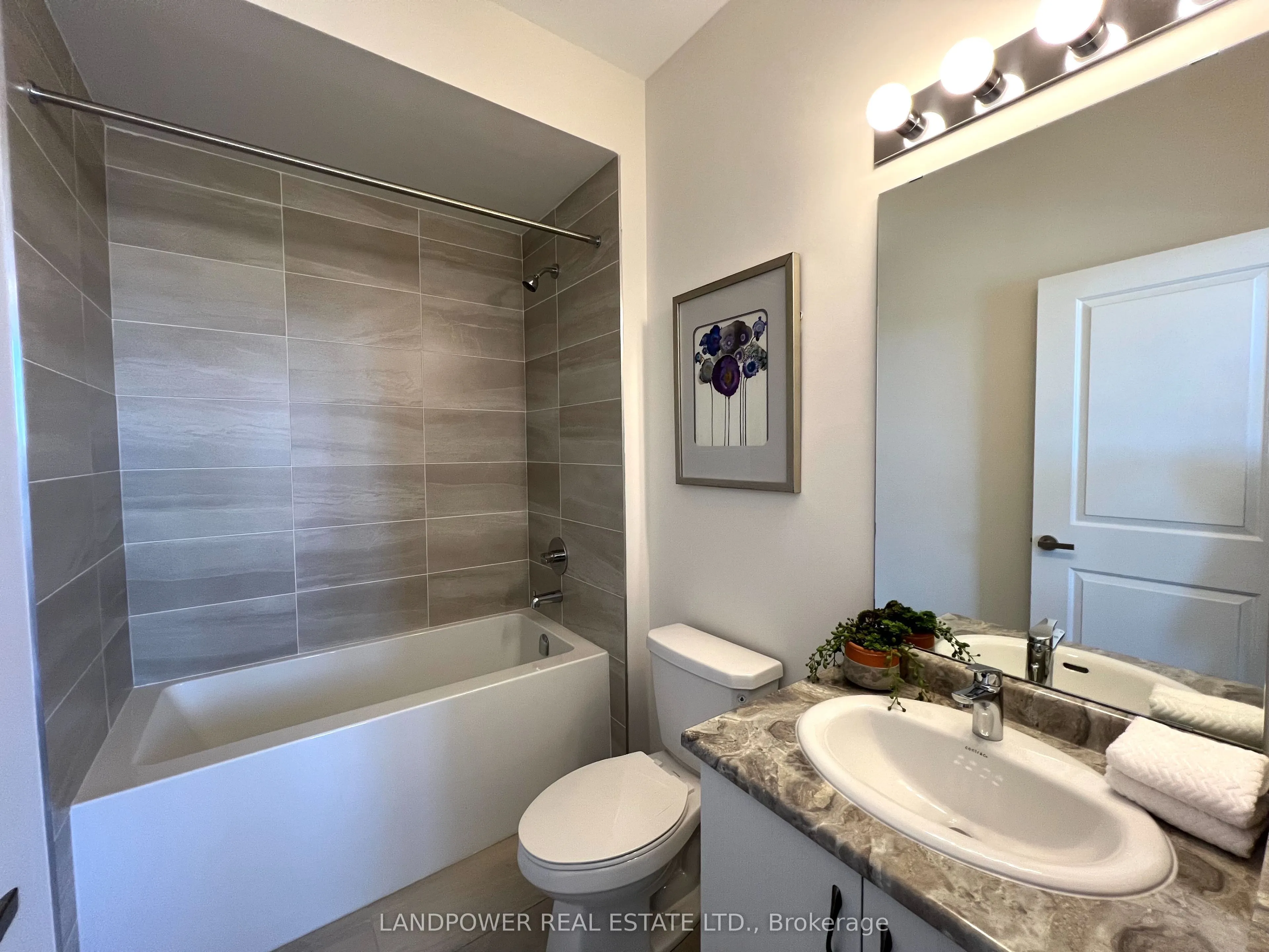 1655 Bur Oak Avenue #14