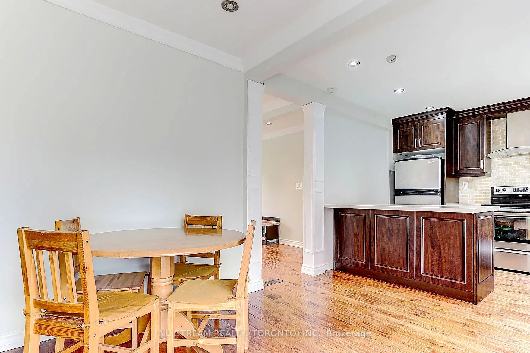 432 Crosby Avenue #Main