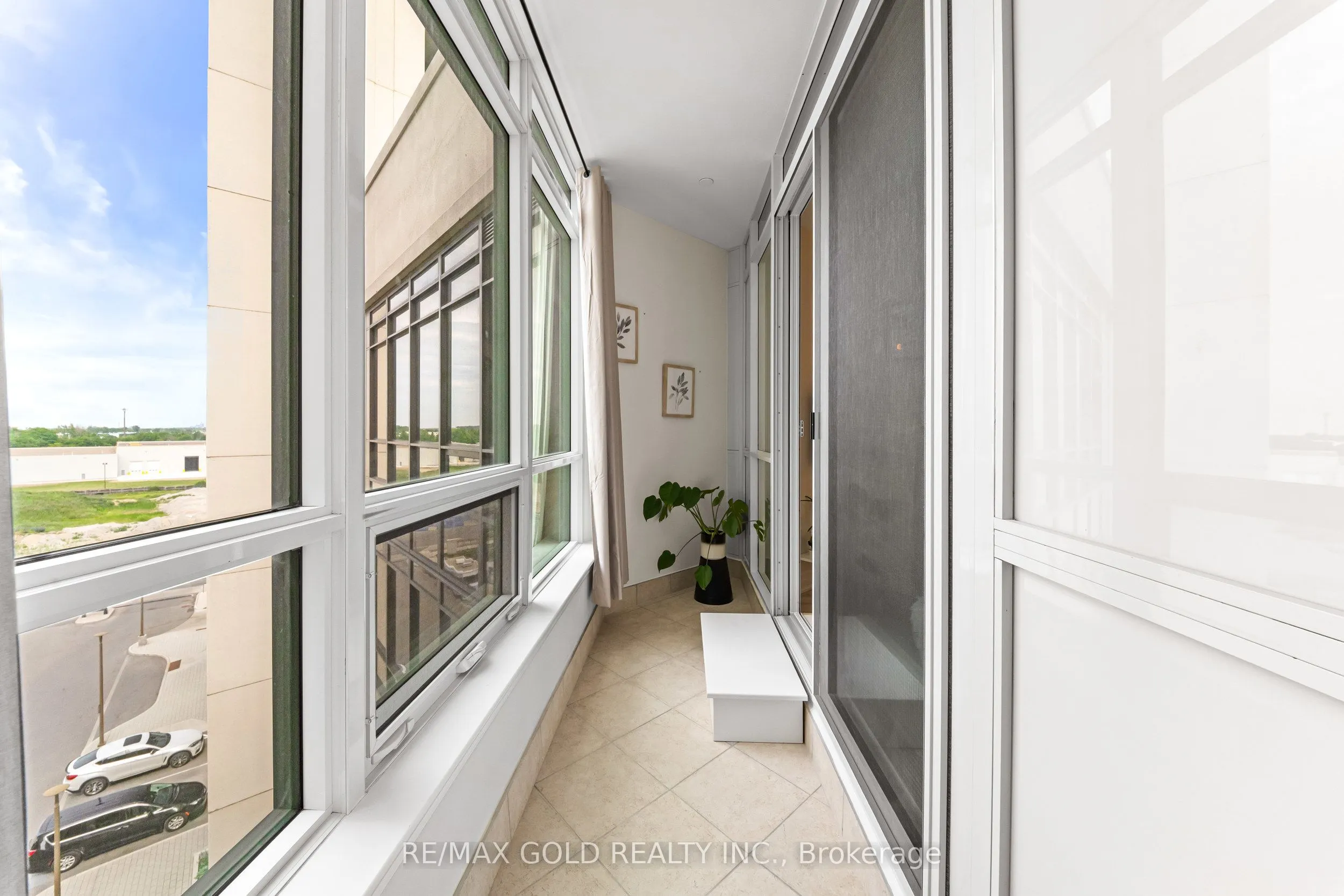 9075 Jane Street #618