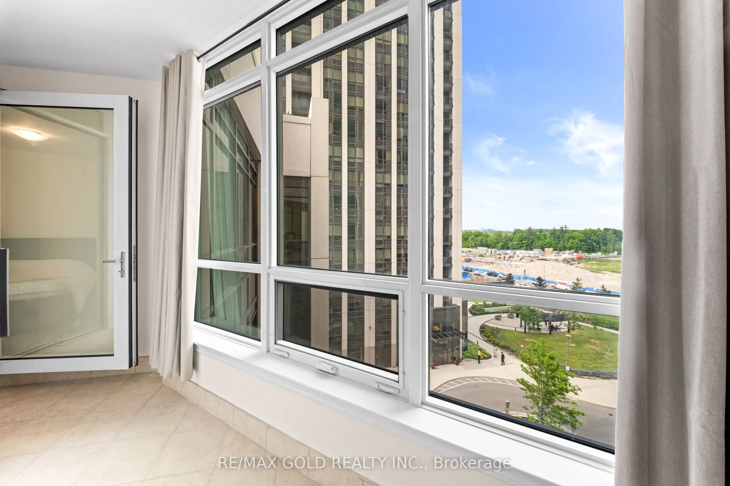 9075 Jane Street #618
