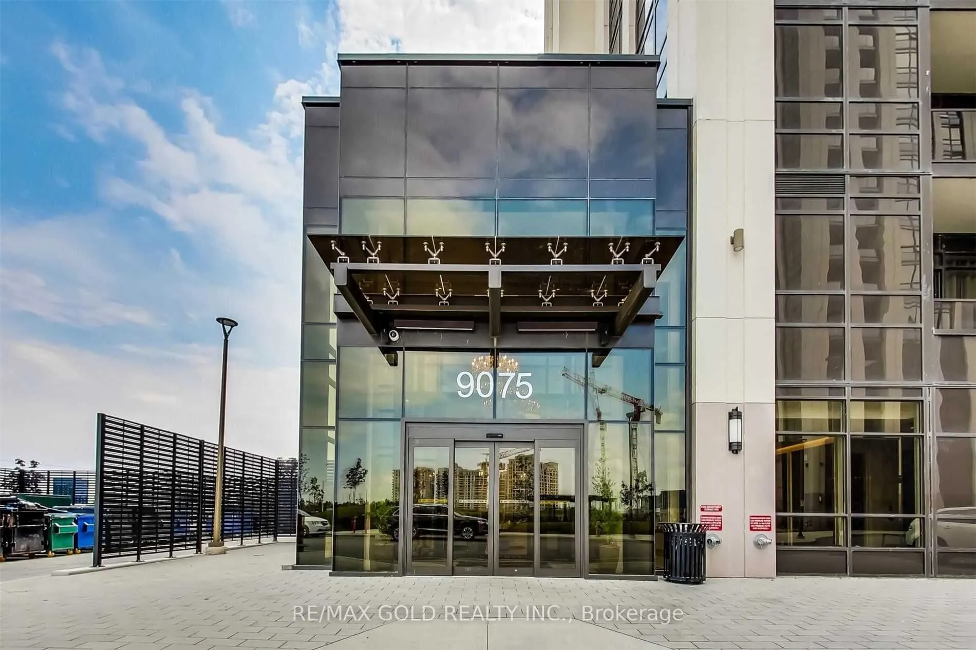 9075 Jane Street #618
