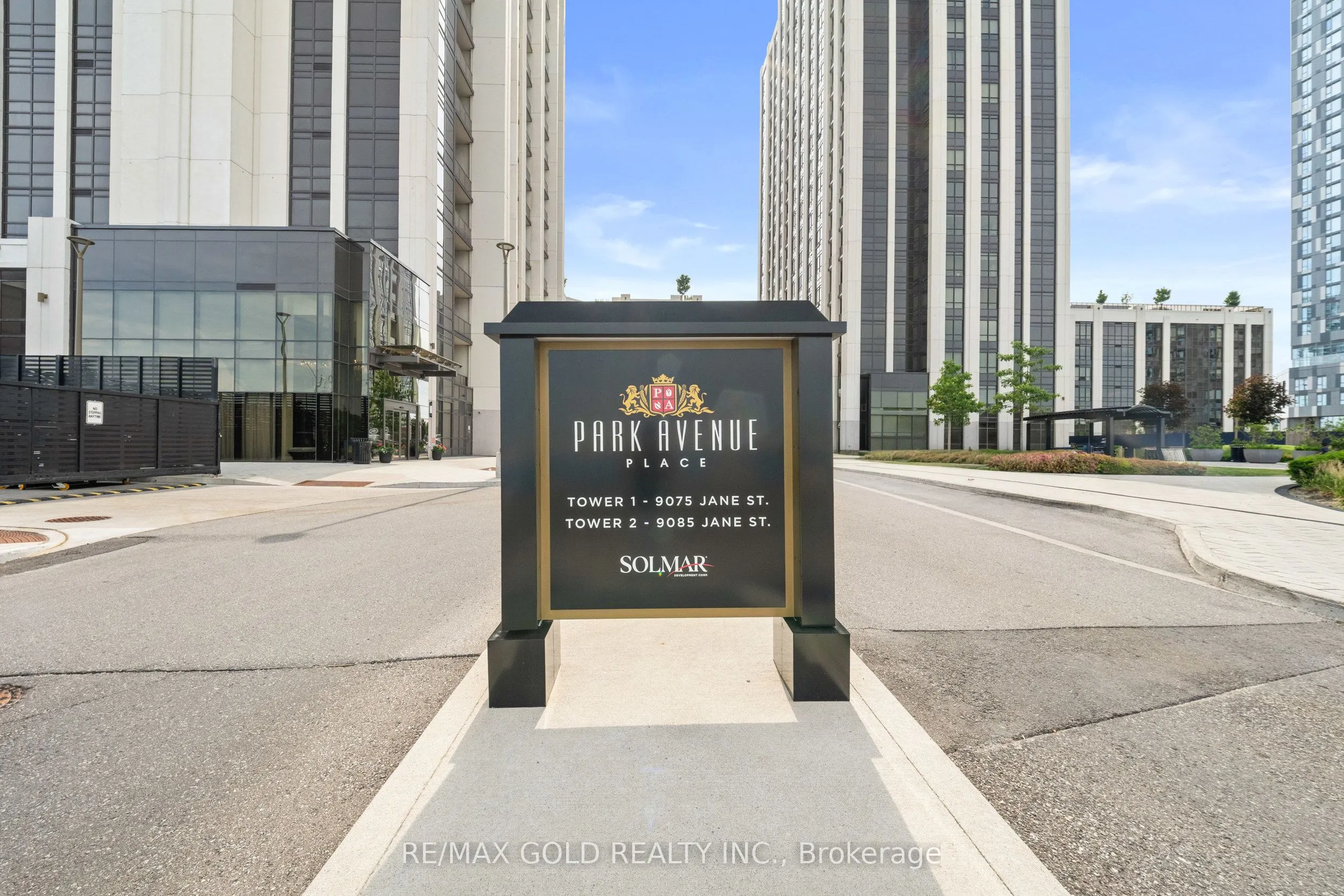 9075 Jane Street #618