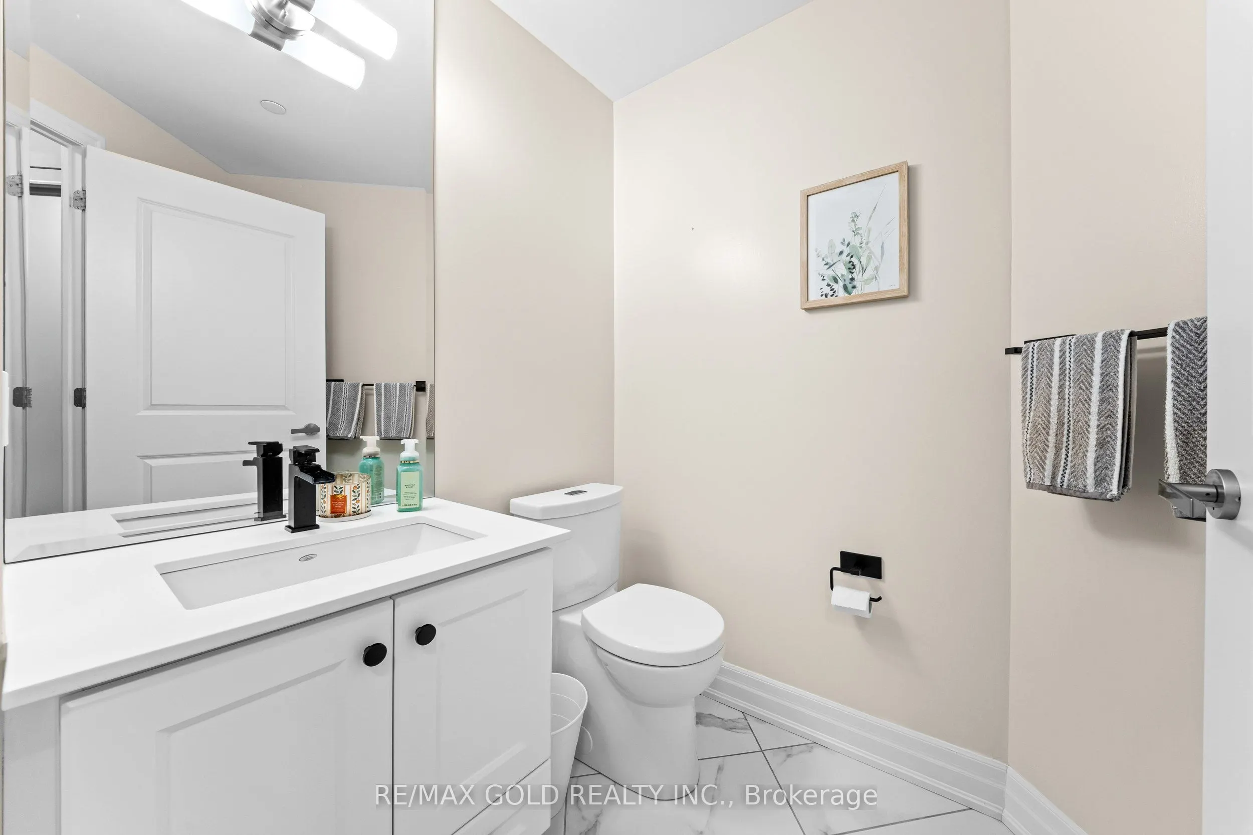 9075 Jane Street #618
