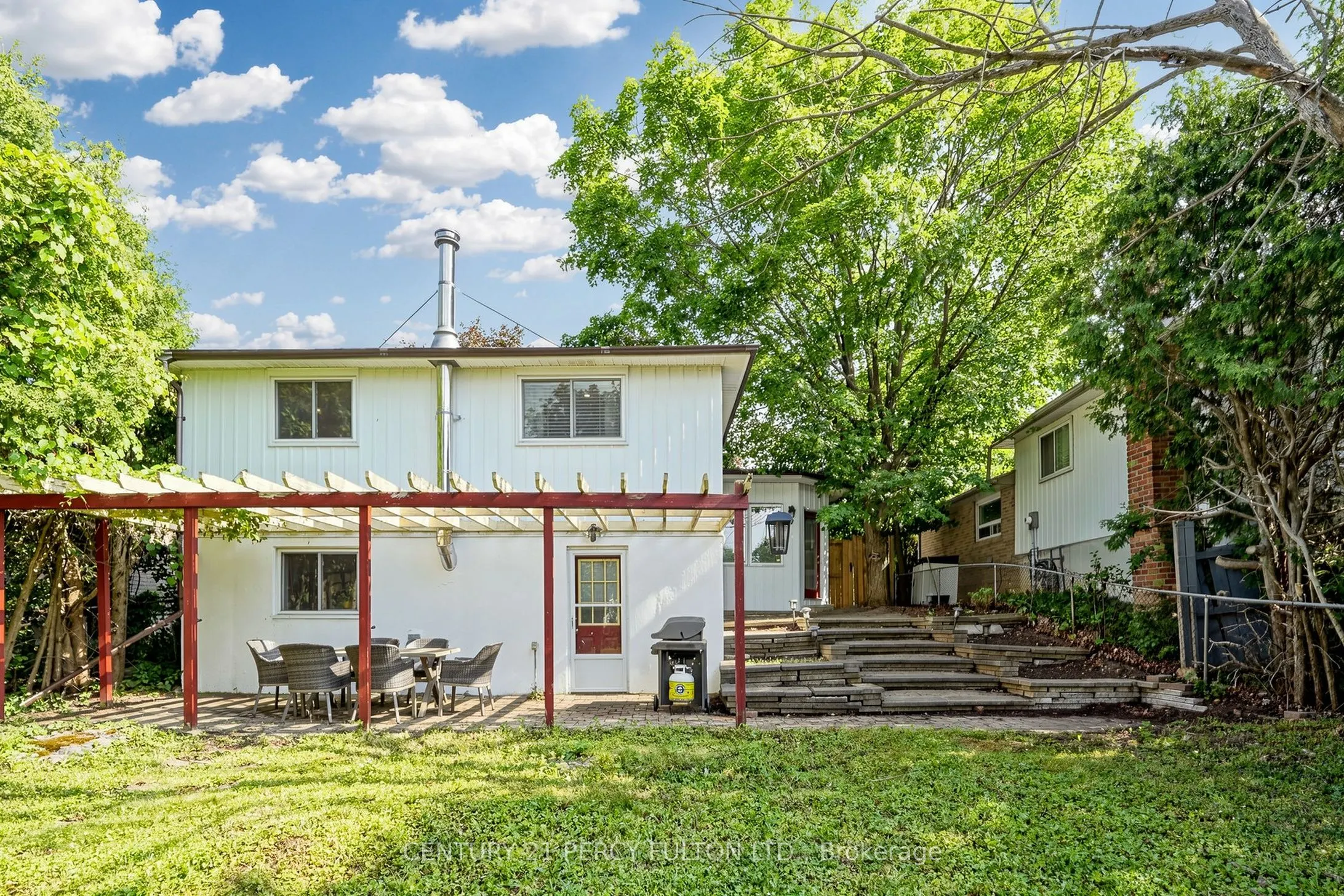 10 Devins Drive