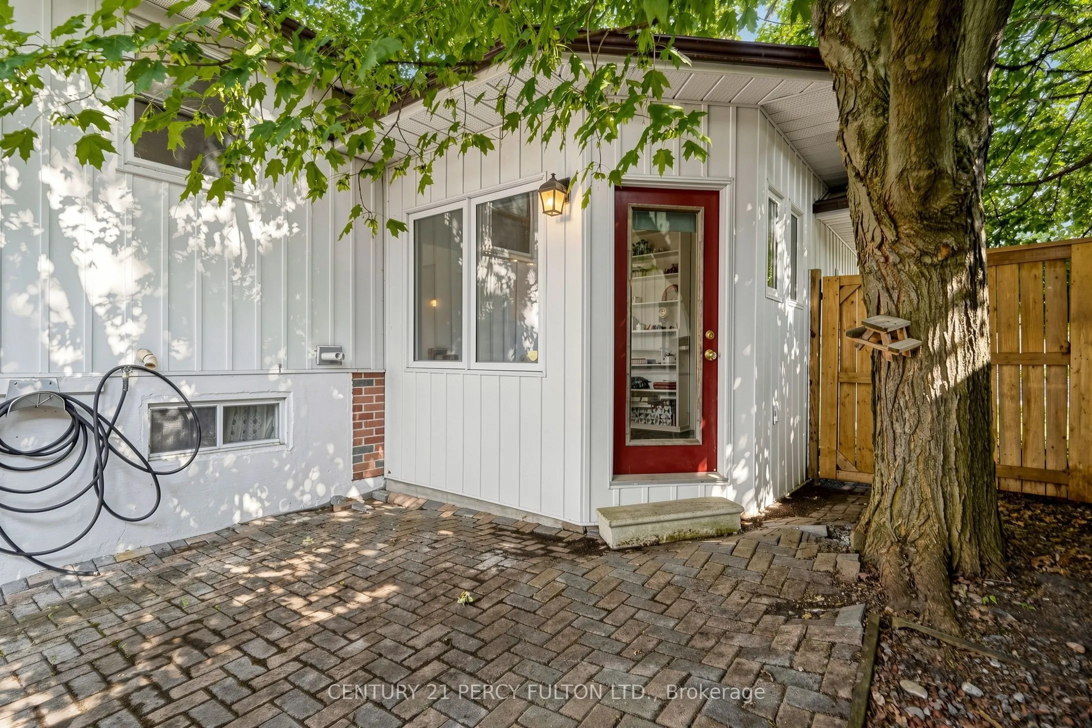 10 Devins Drive