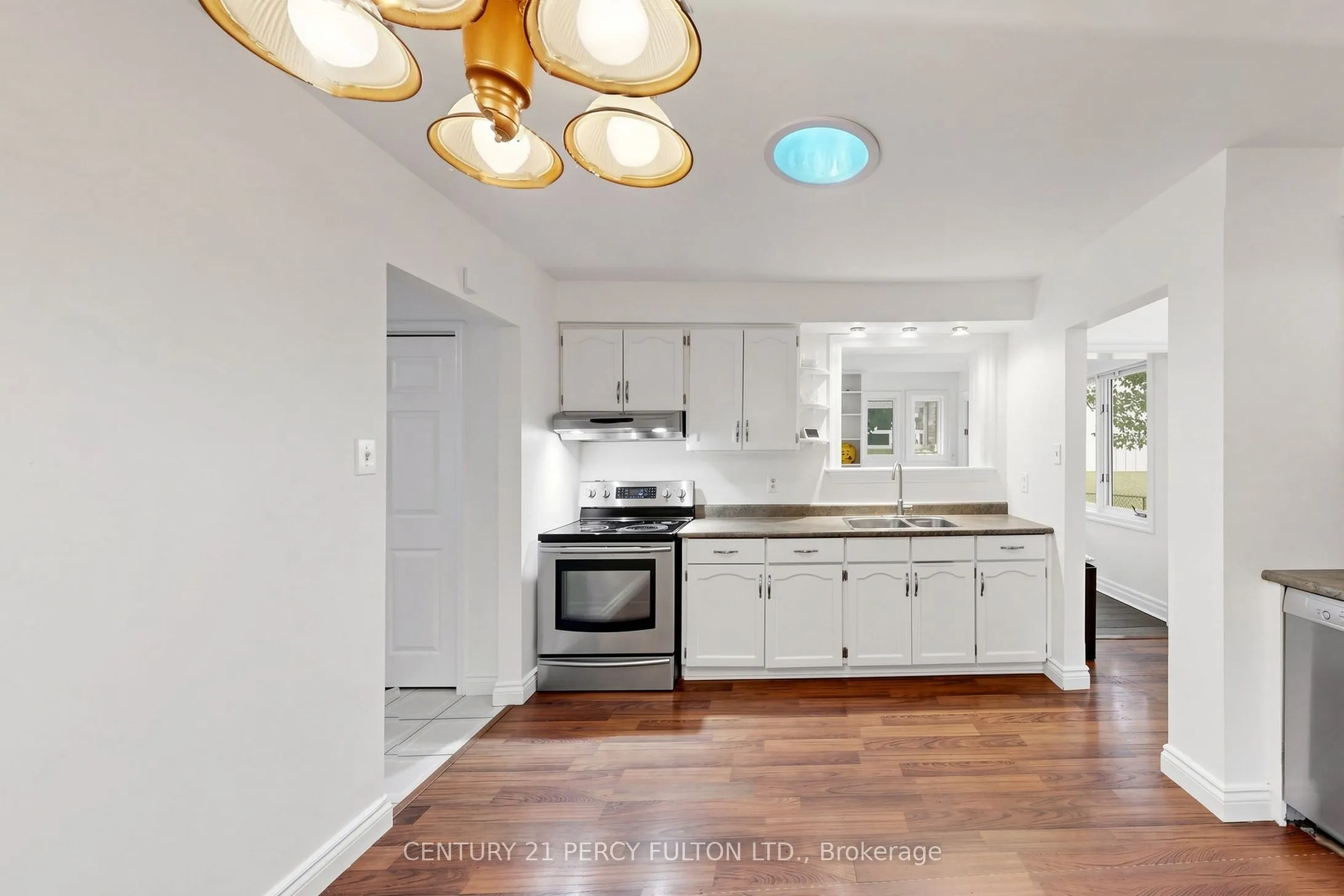 10 Devins Drive
