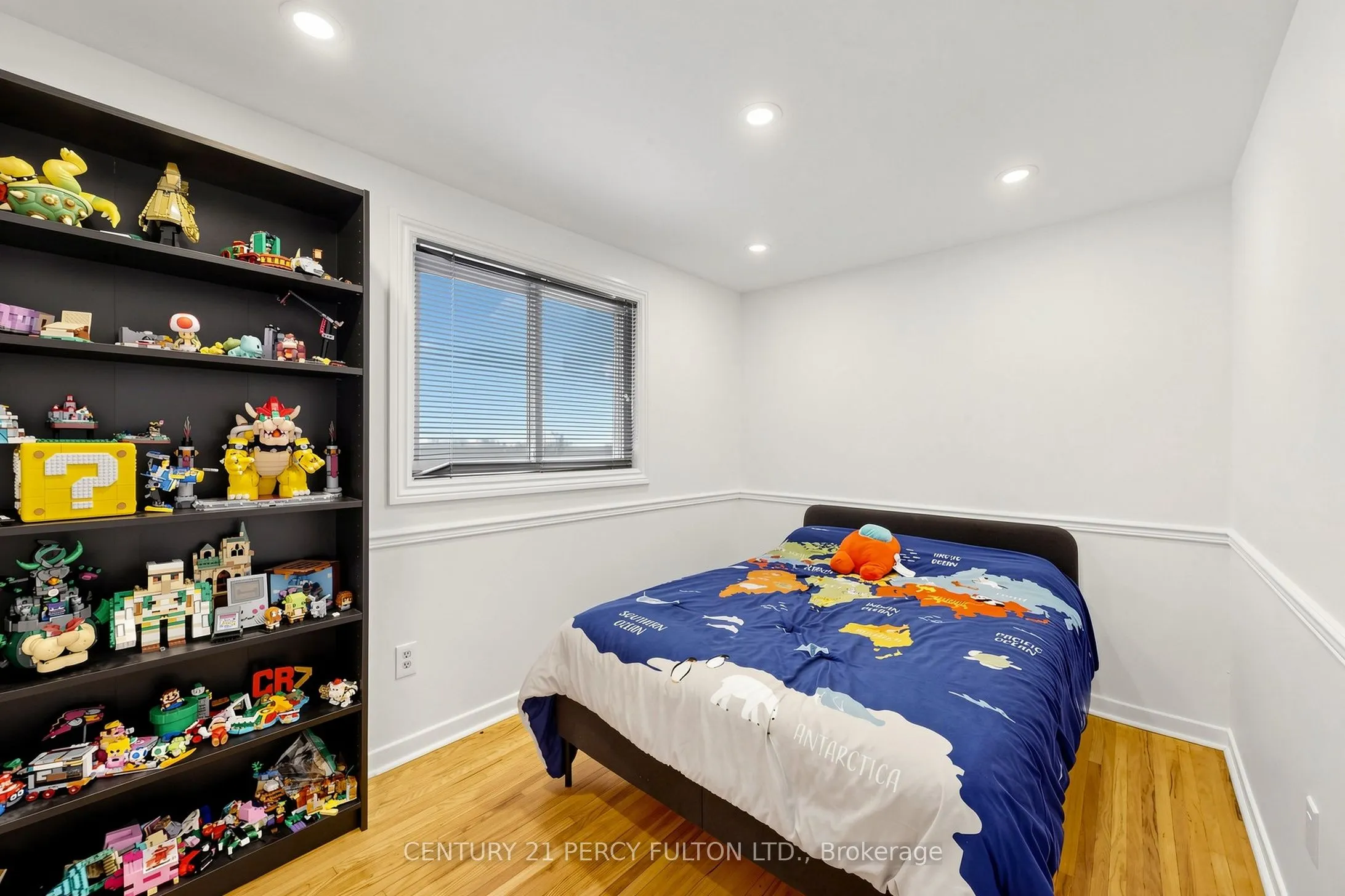 10 Devins Drive